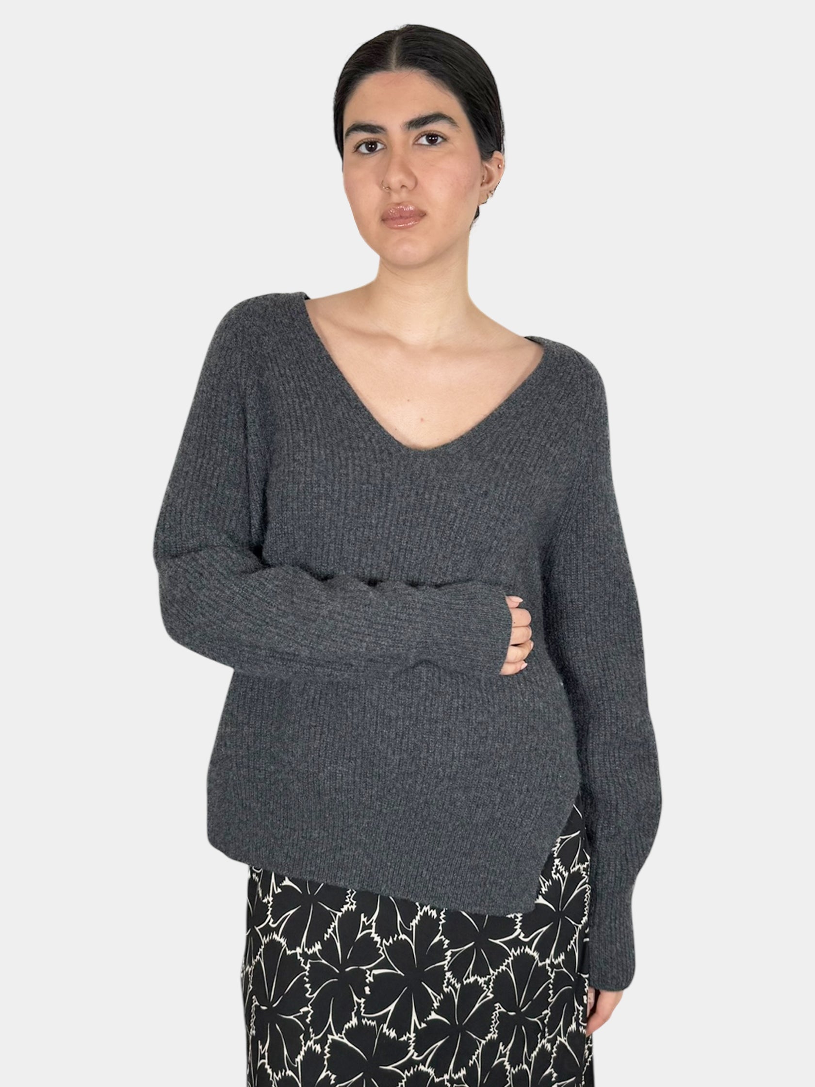 Cashmere V-Neck Sweater - Size L