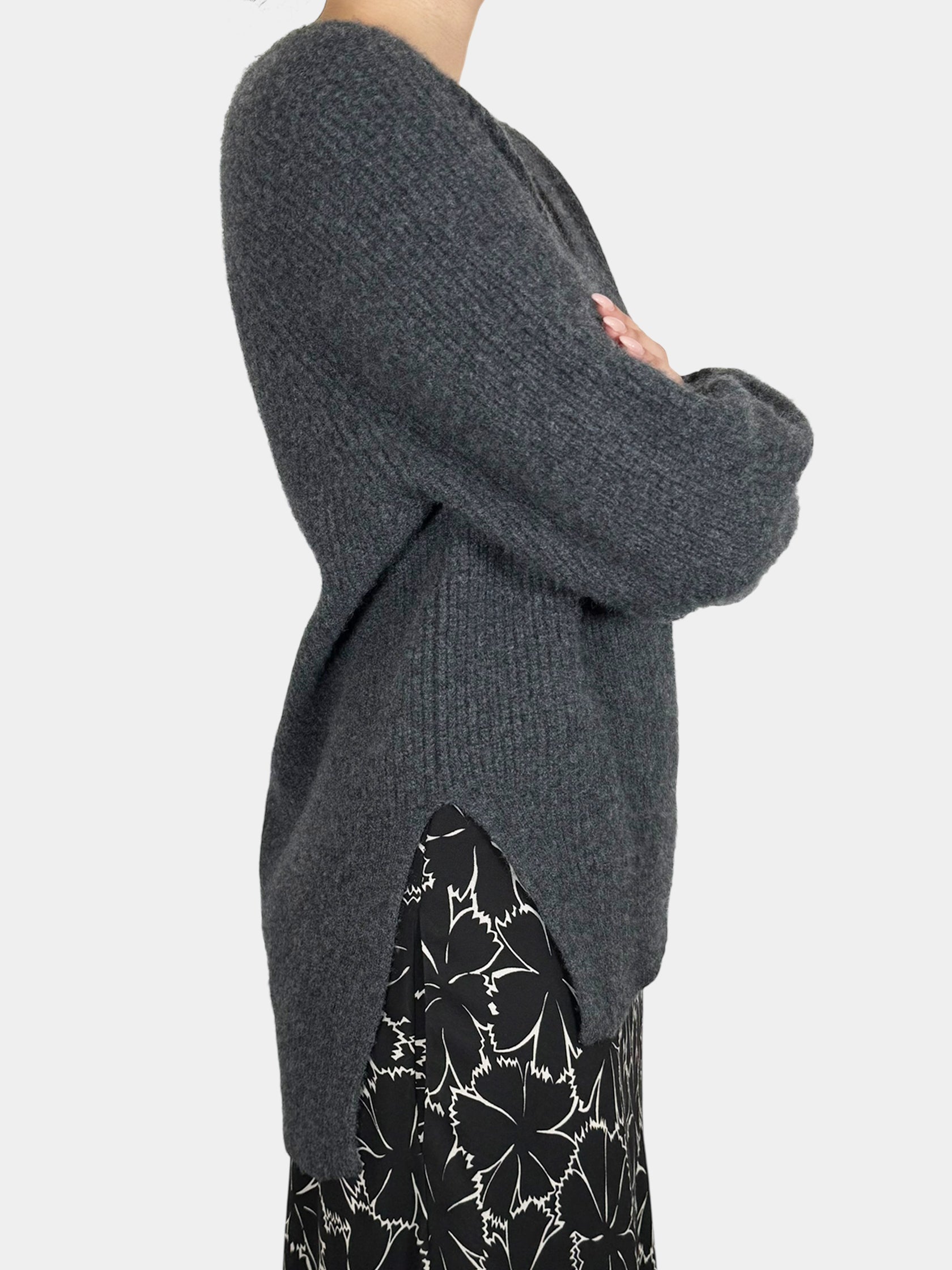 Cashmere V-Neck Sweater - Size L