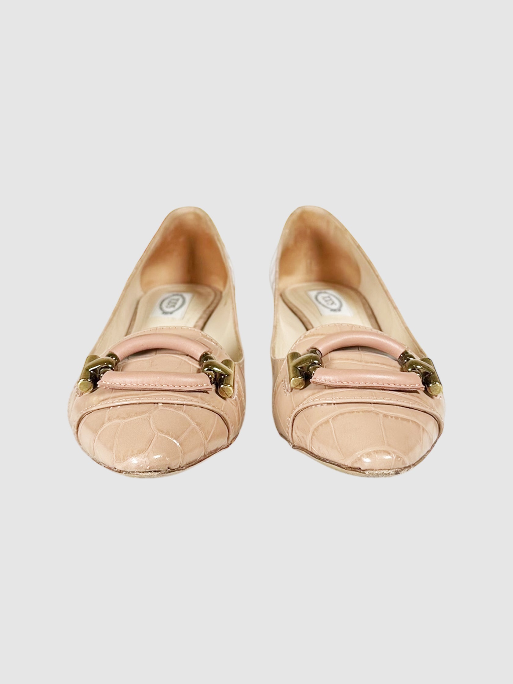 Embossed Leather Pumps