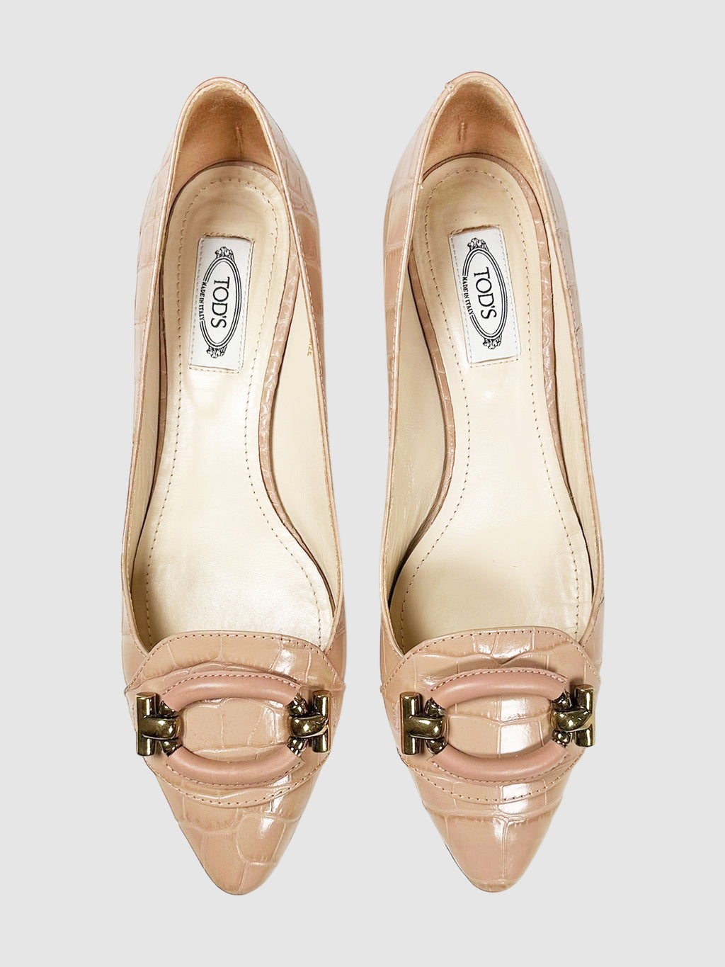 Embossed Leather Pumps