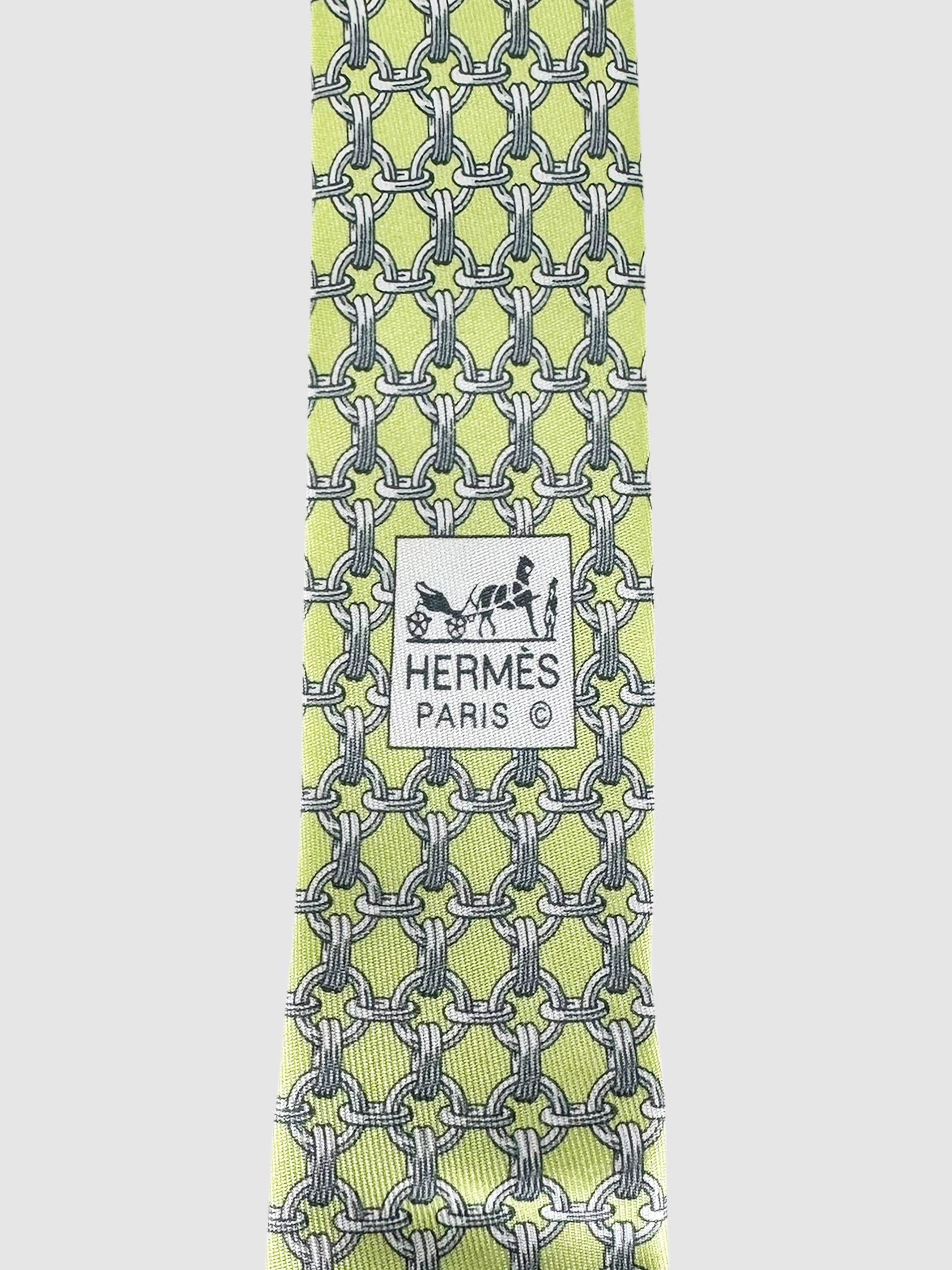 Equestrian Chain Tie