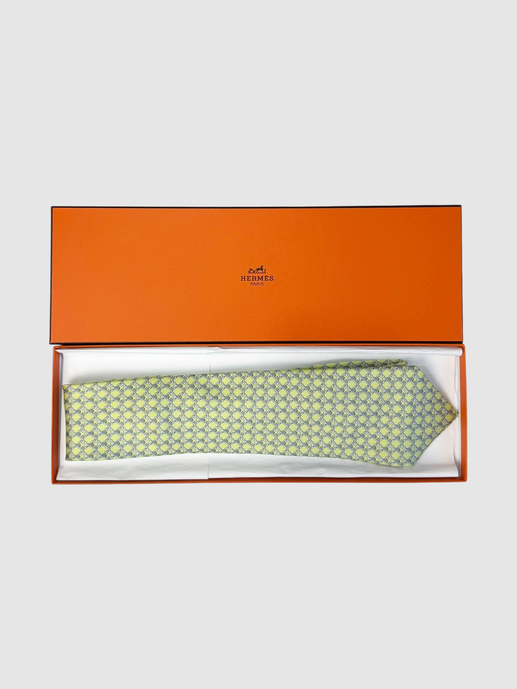 Equestrian Chain Tie