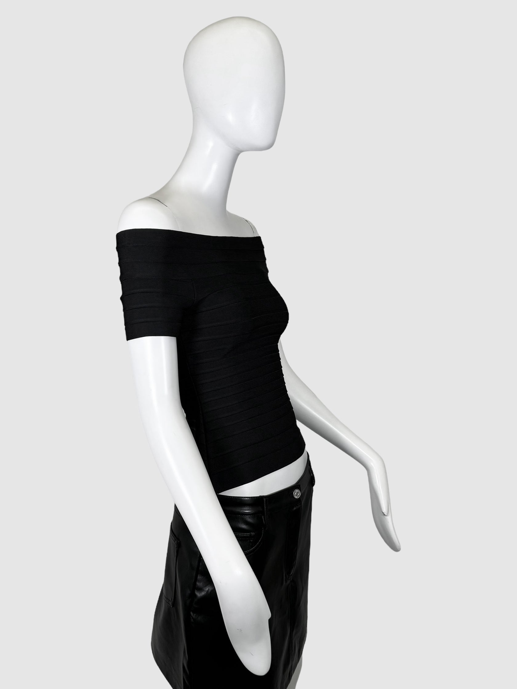 Hervé Léger Ribbed Off-the-Shoulder Top - Size S