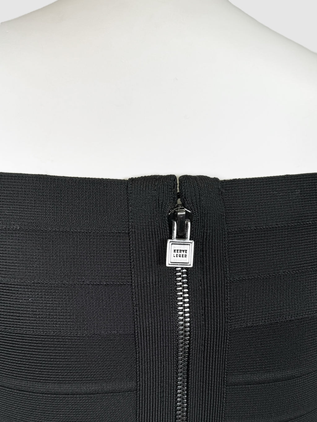 Hervé Léger Ribbed Off-the-Shoulder Top - Size S