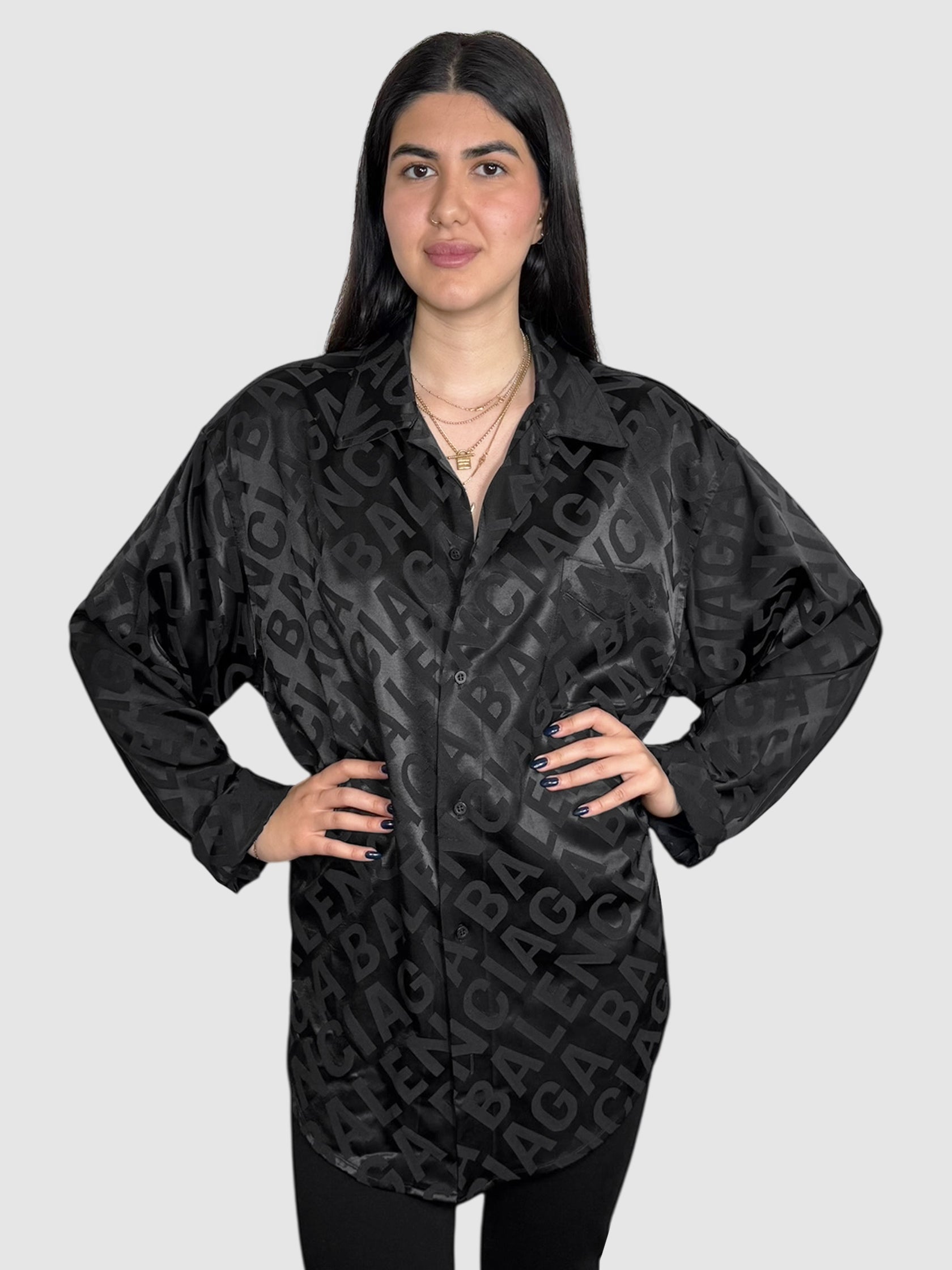 2022 Logo Button-Up Top