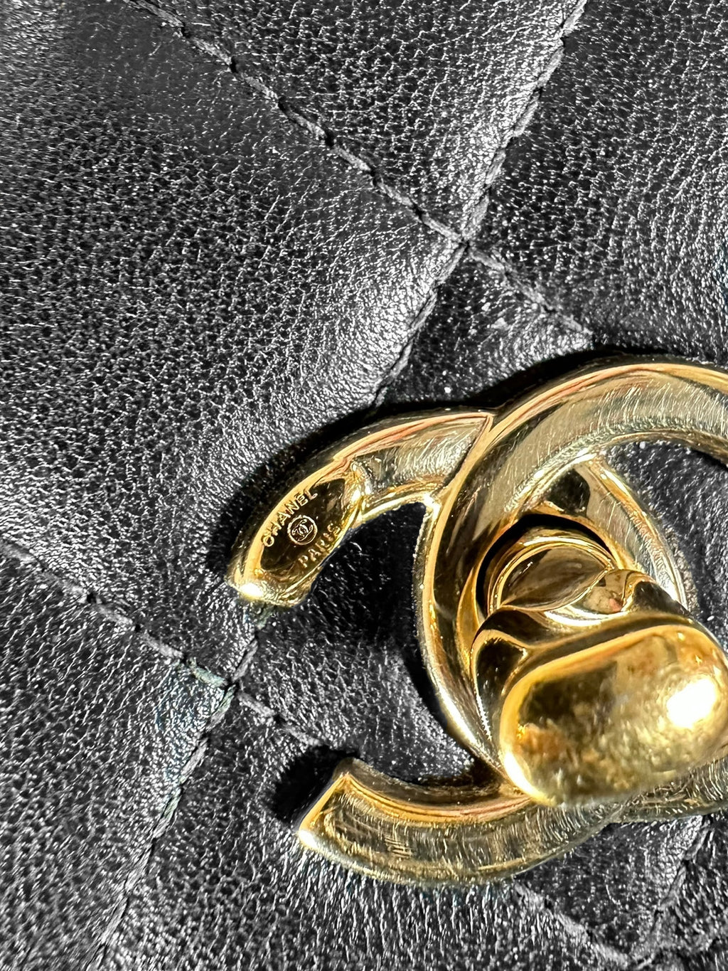 2016-2017 CC Trendy Phone Holder