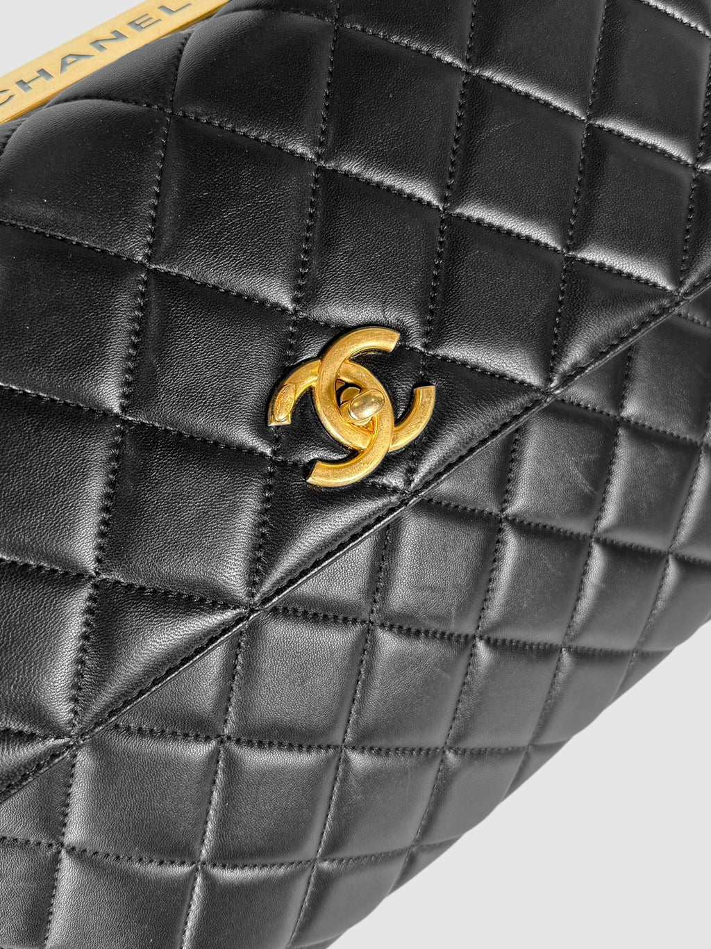 Trendy CC Handle Bag