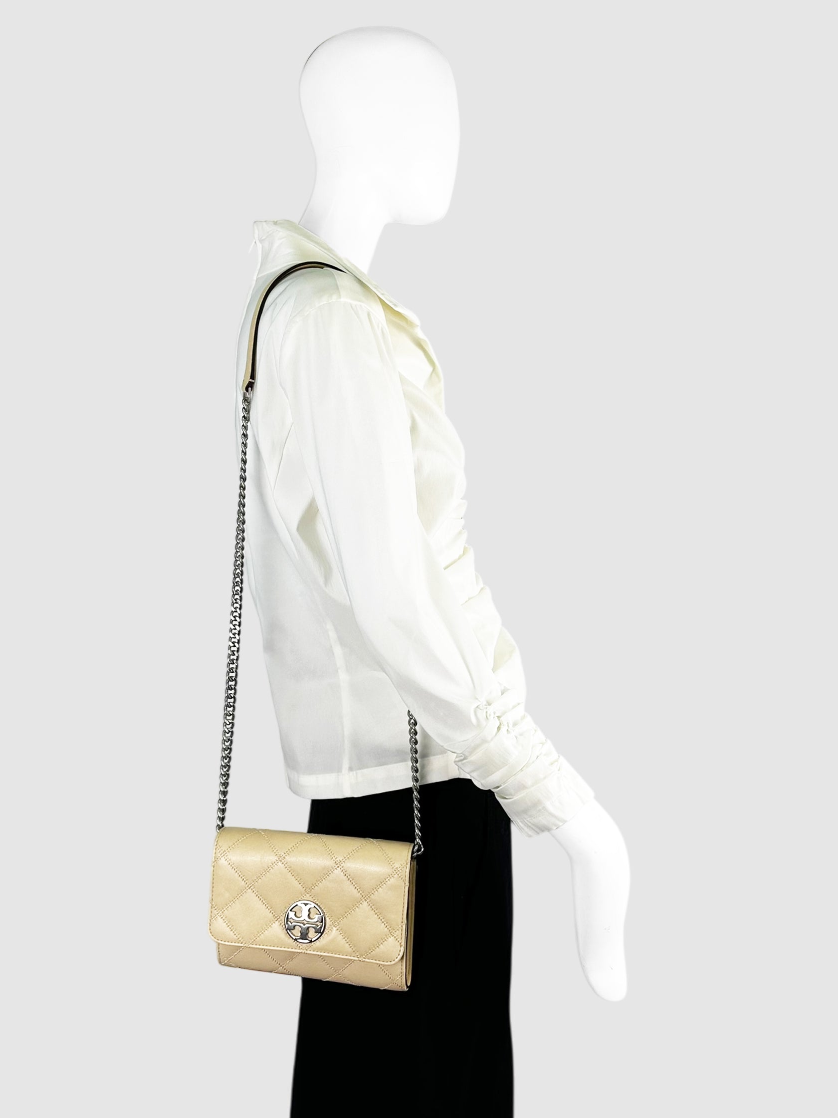 Quilted Willa Wallet on Chain