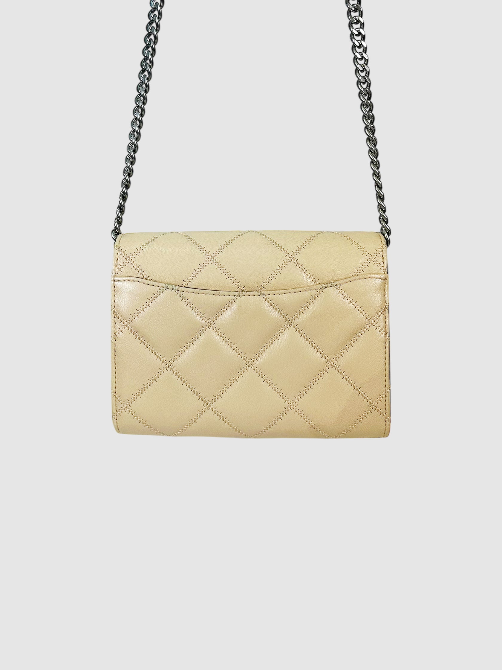 Quilted Willa Wallet on Chain