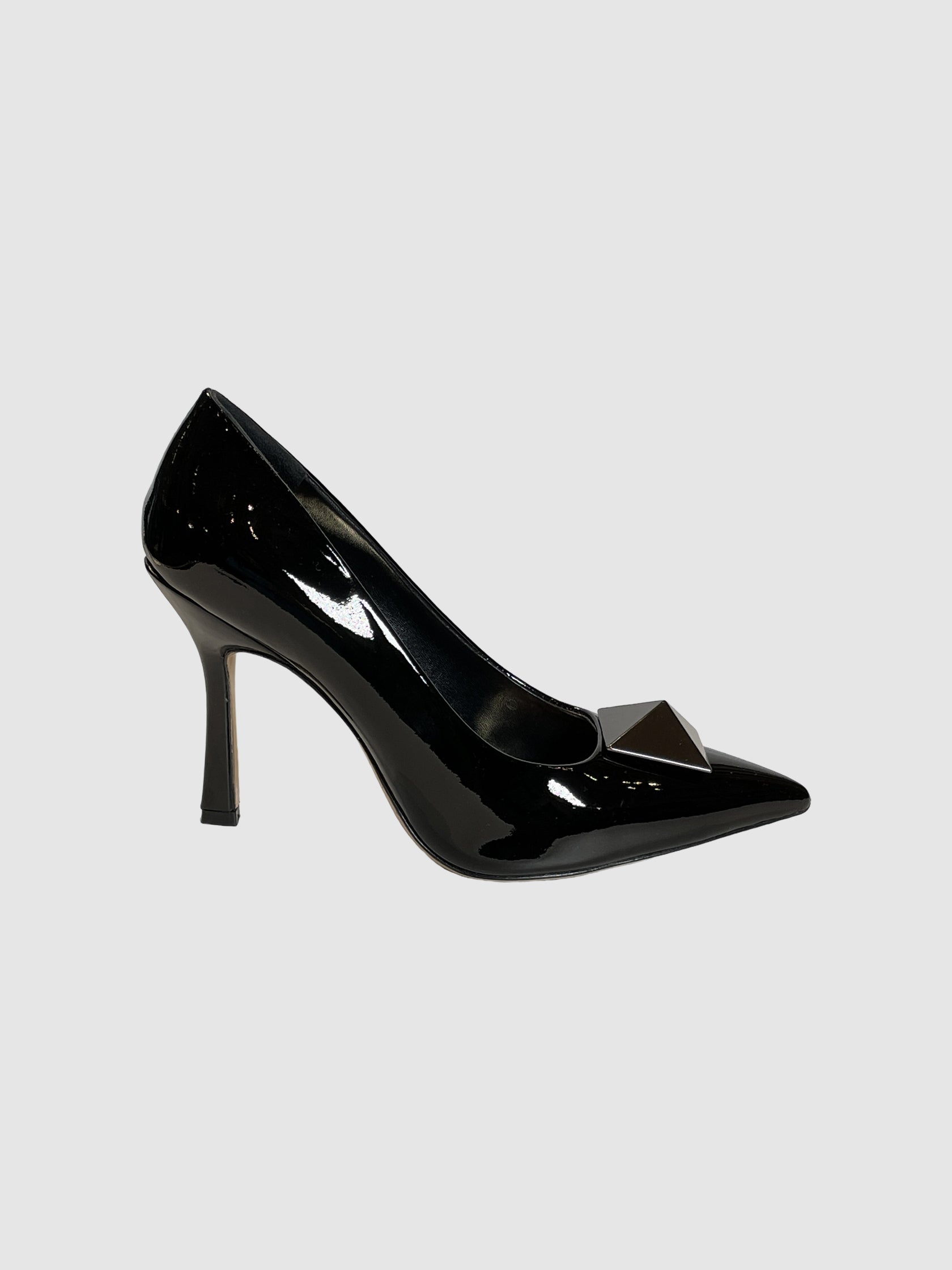 One-Stud Patent Pumps - Size 41