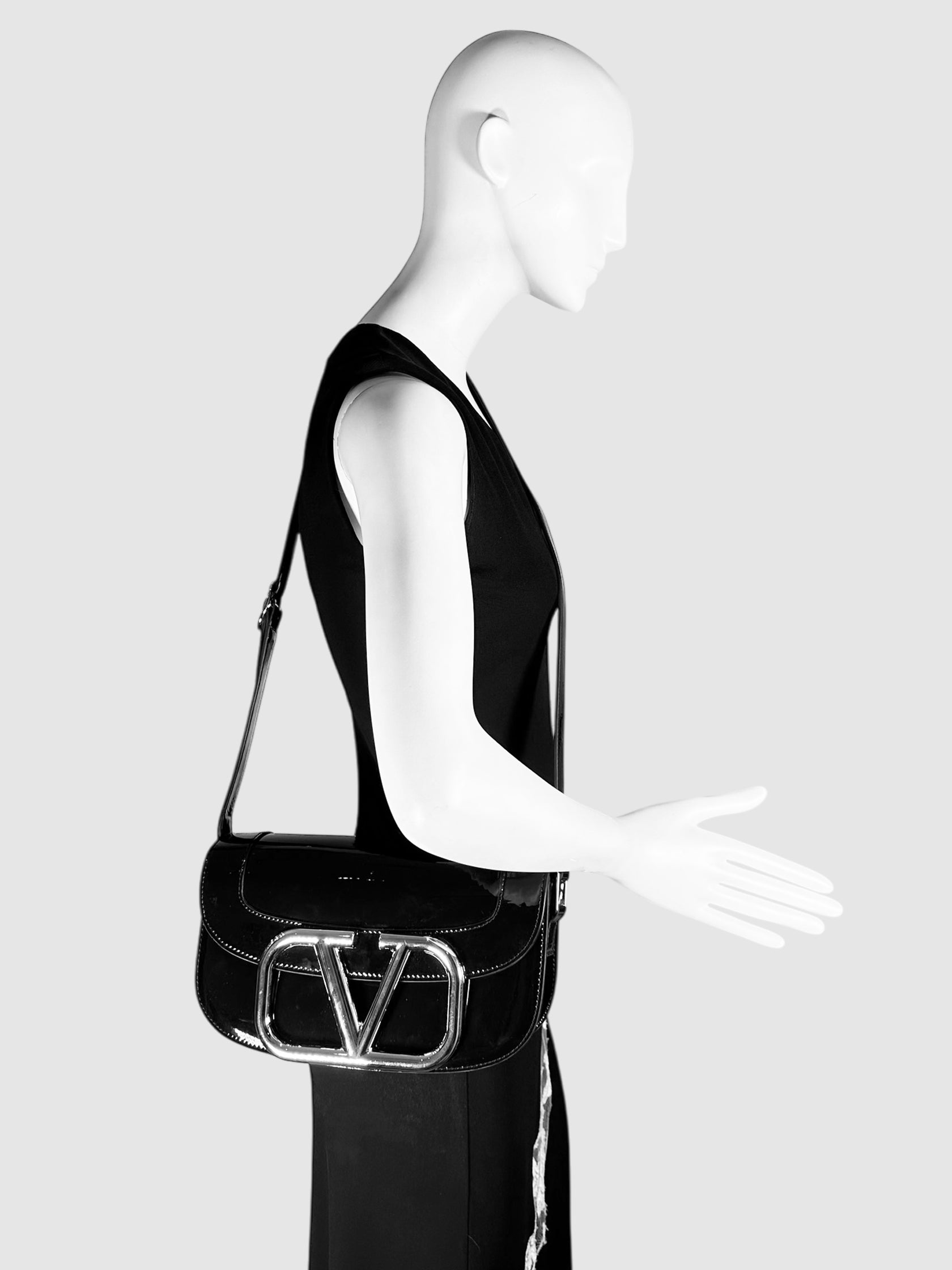 Medium Supervee Crossbody Bag