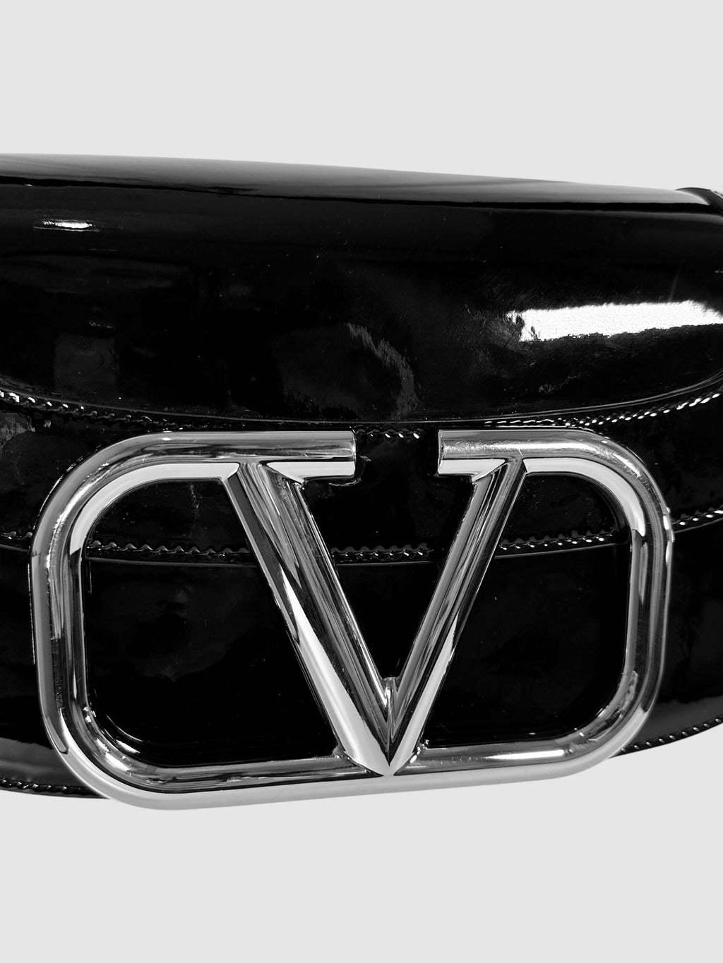 Medium Supervee Crossbody Bag