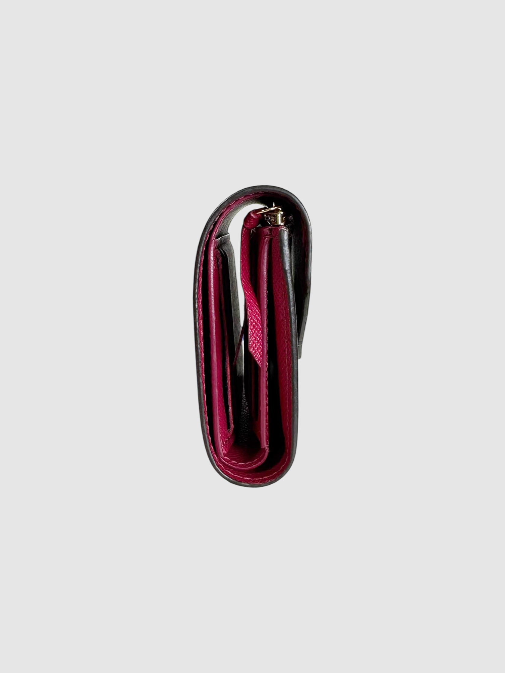 2017 Monogram Victorine Wallet