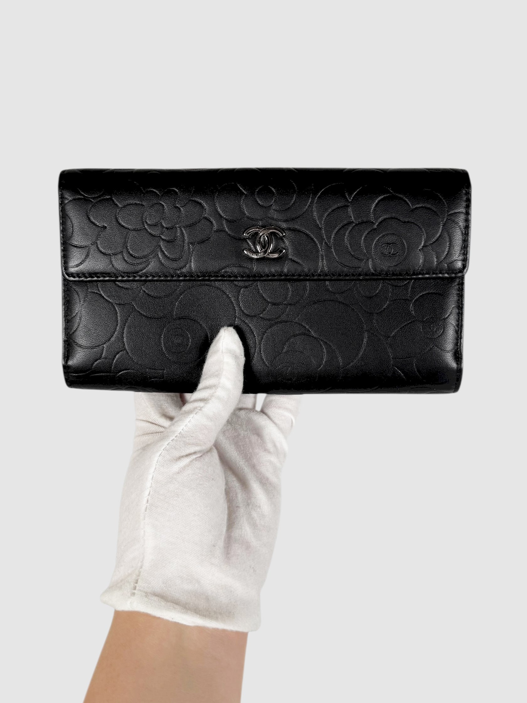Camellia Flap Wallet