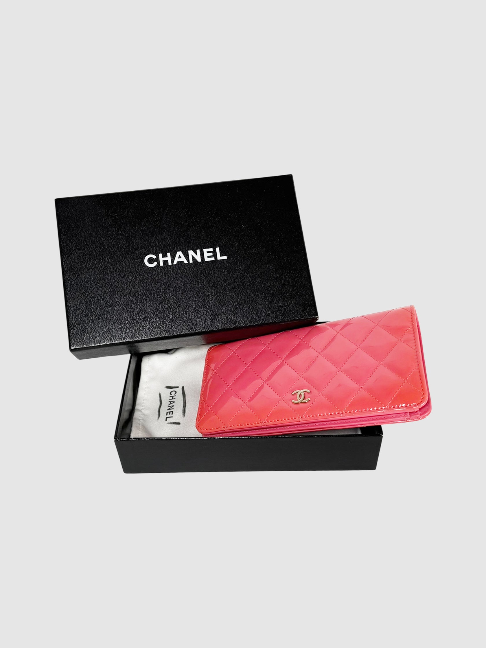 2012-2013 Patent Bifold Wallet