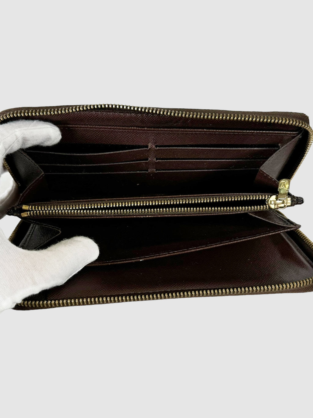 Damier Ebene Zippy Wallet