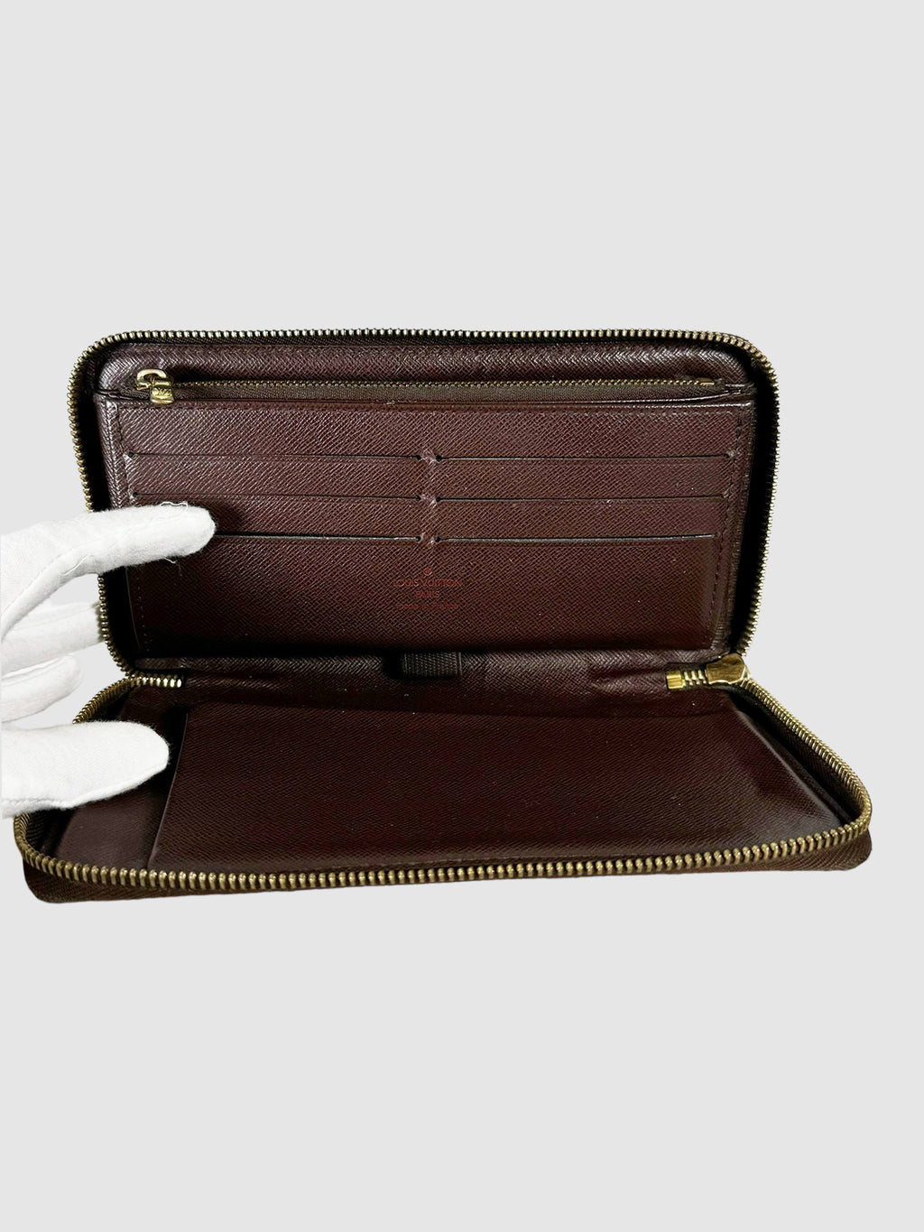 Damier Ebene Zippy Wallet