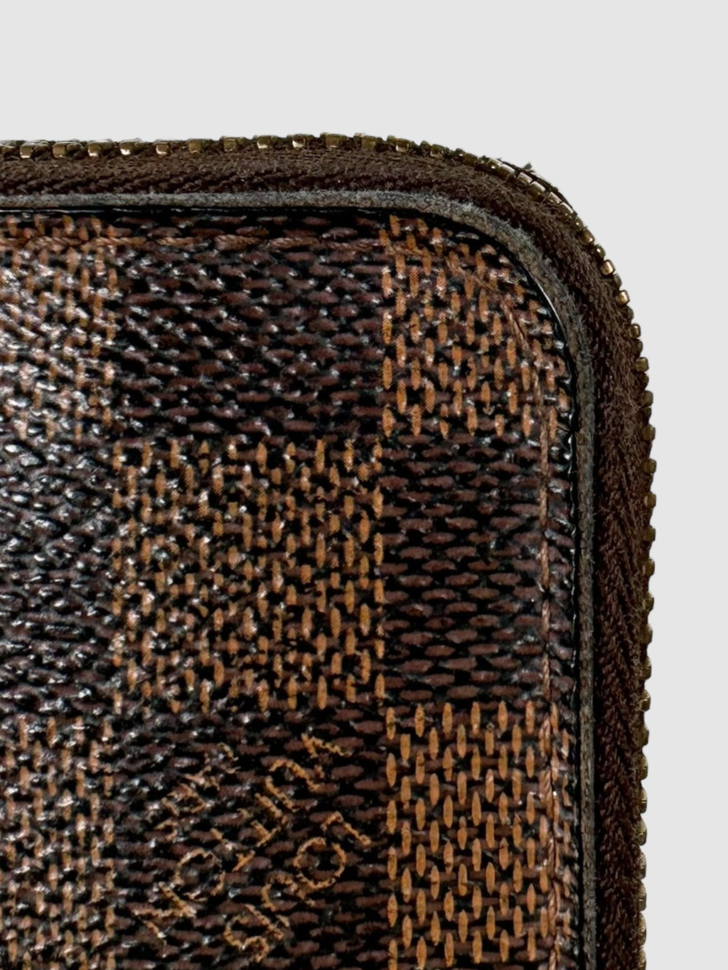 Damier Ebene Zippy Wallet