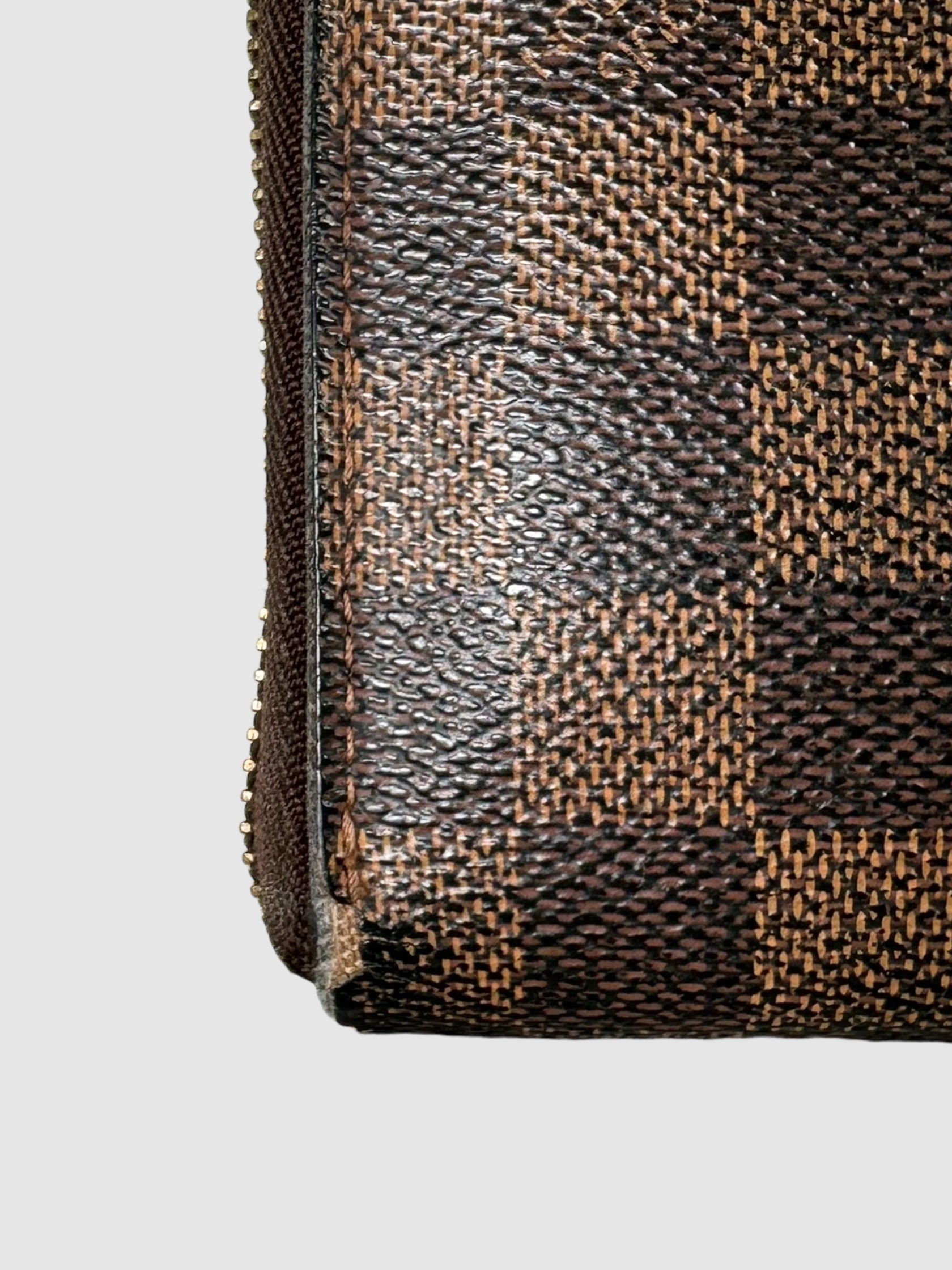 Damier Ebene Zippy Wallet