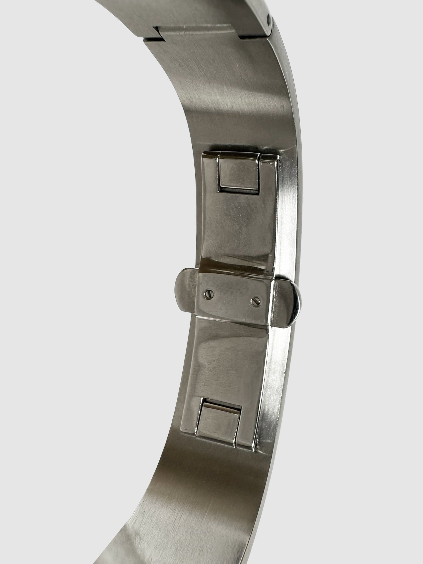 2400 Silver Quartz Bangle Watch