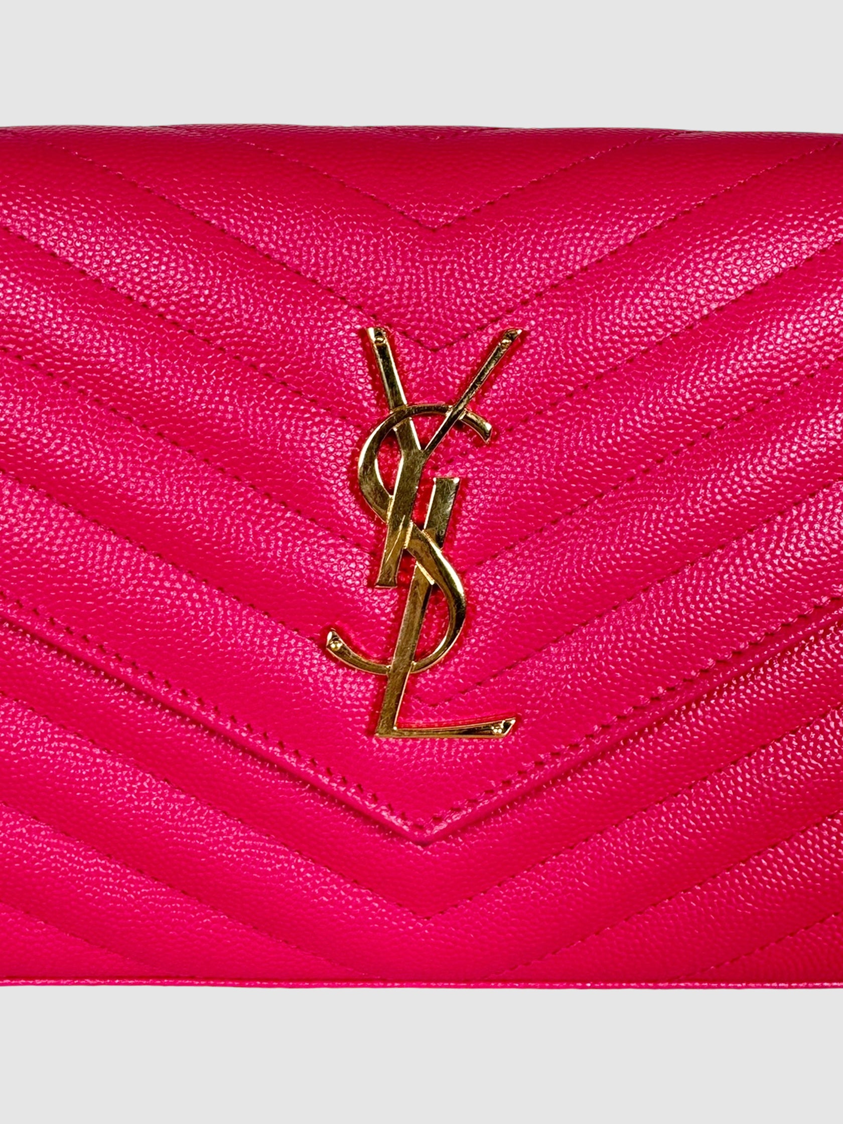 Cassandre Leather Wallet on Chain