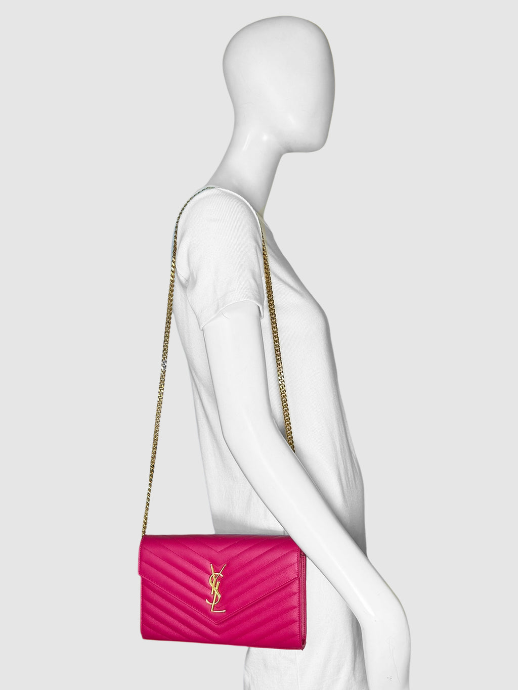 Cassandre Leather Wallet on Chain