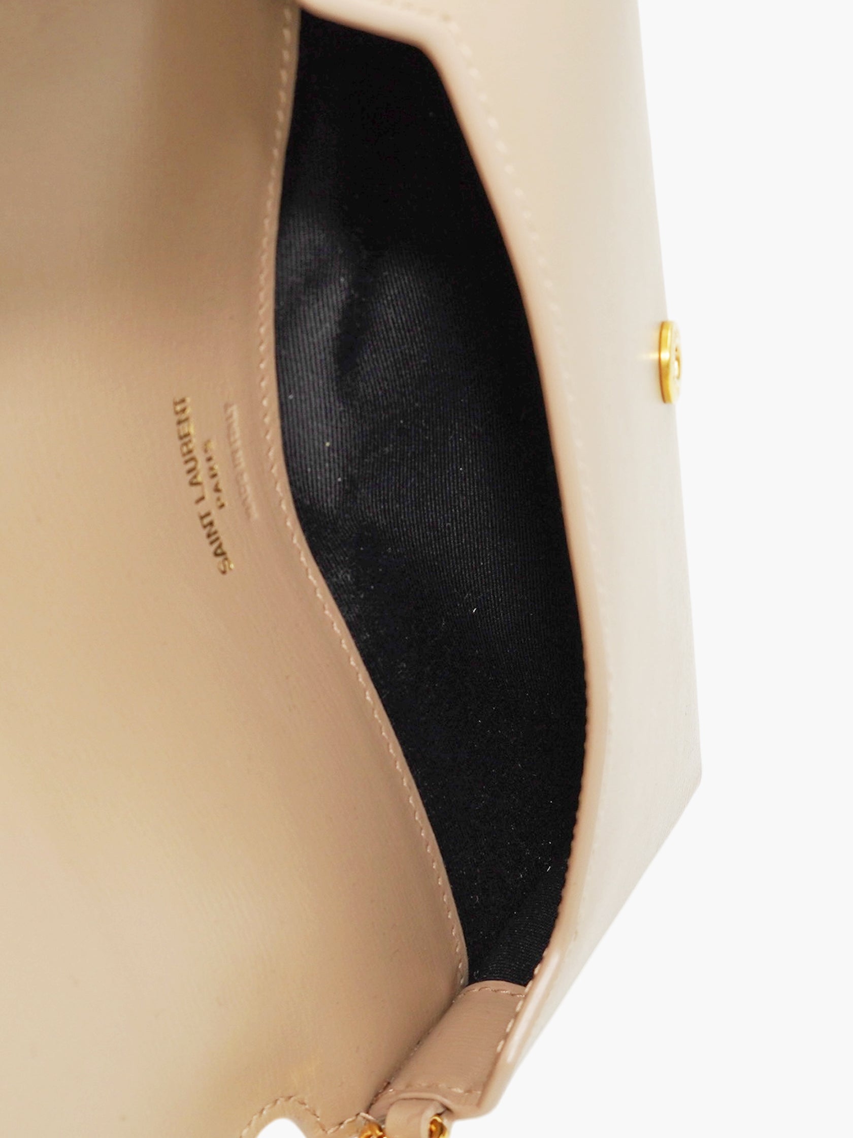 Cassandre Phone Holder on Chain