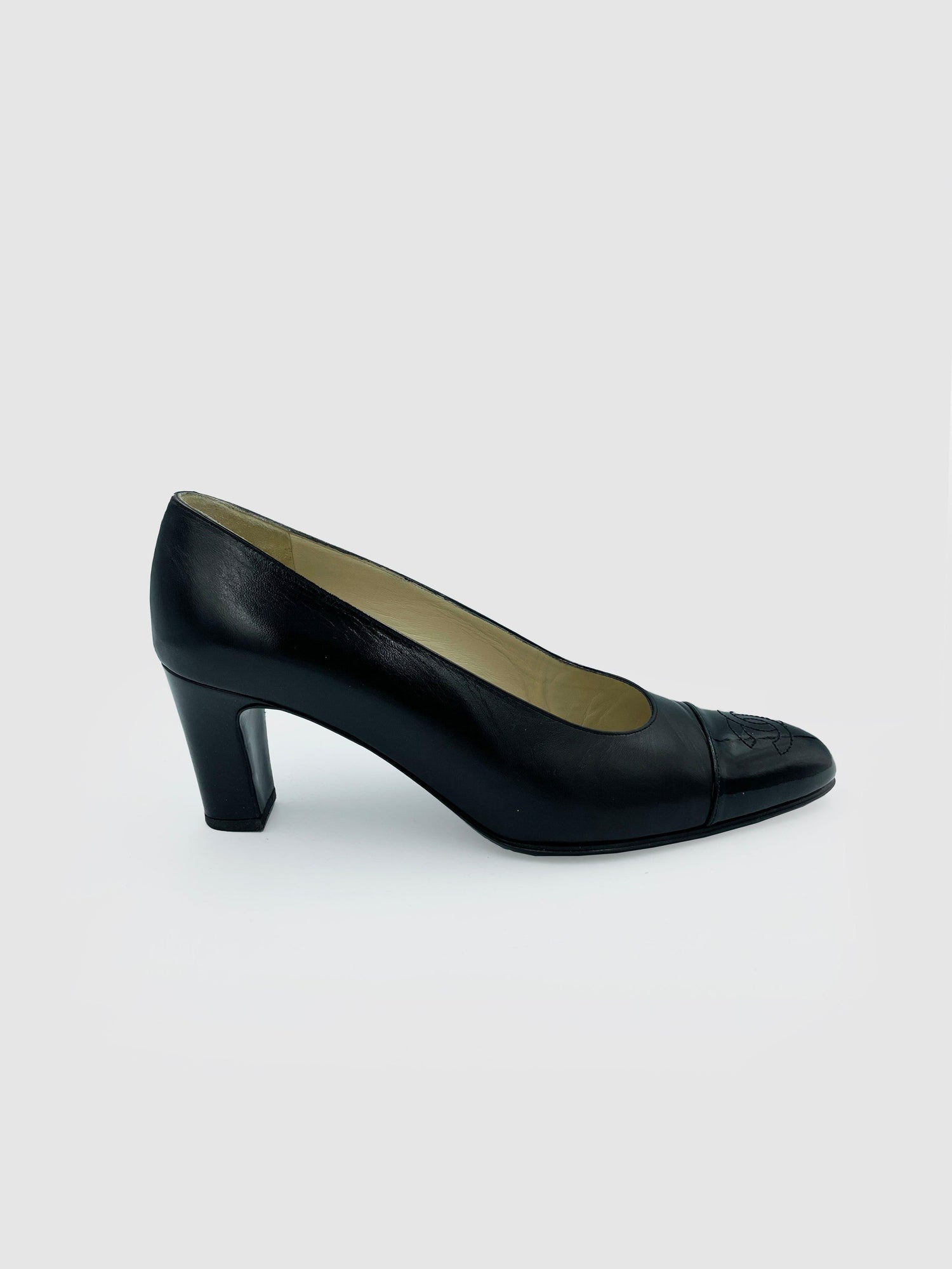 Chanel - Size 38 - Second Nature Boutique