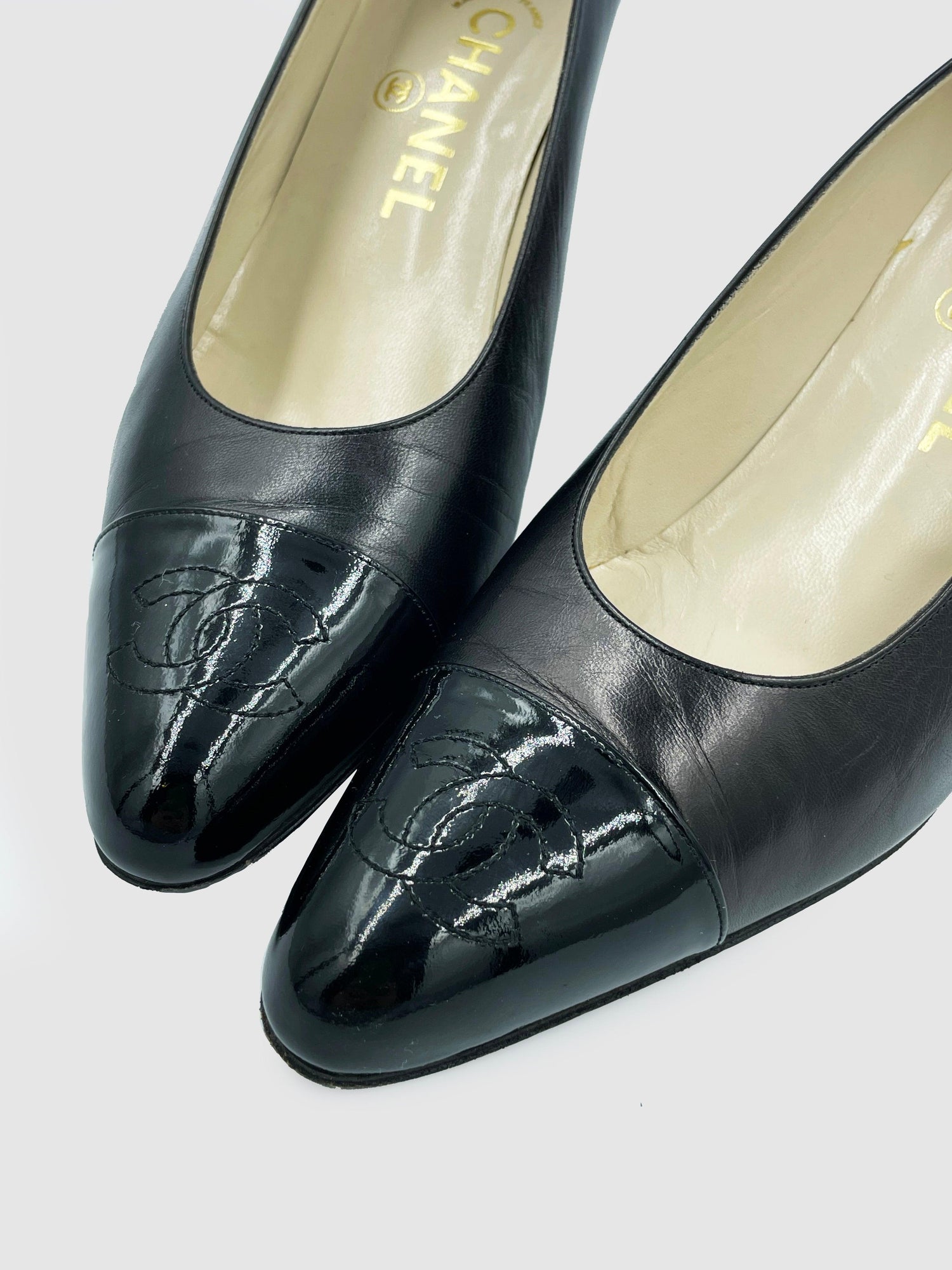 Chanel - Size 38 - Second Nature Boutique