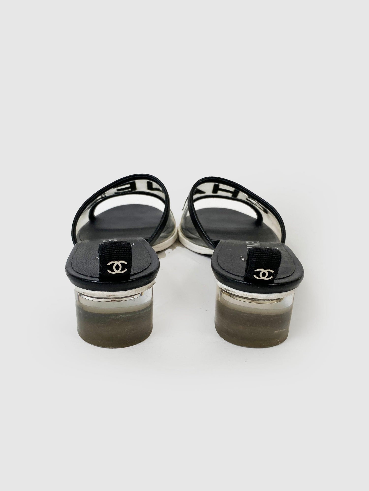 Chanel - Size 39 - Second Nature Boutique