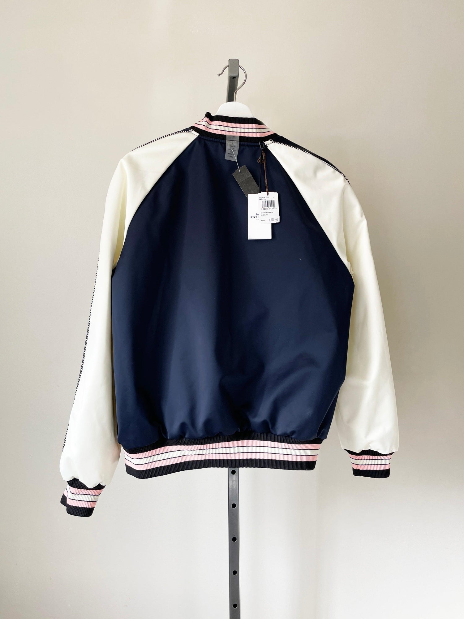 Coach - Size L - Second Nature Boutique