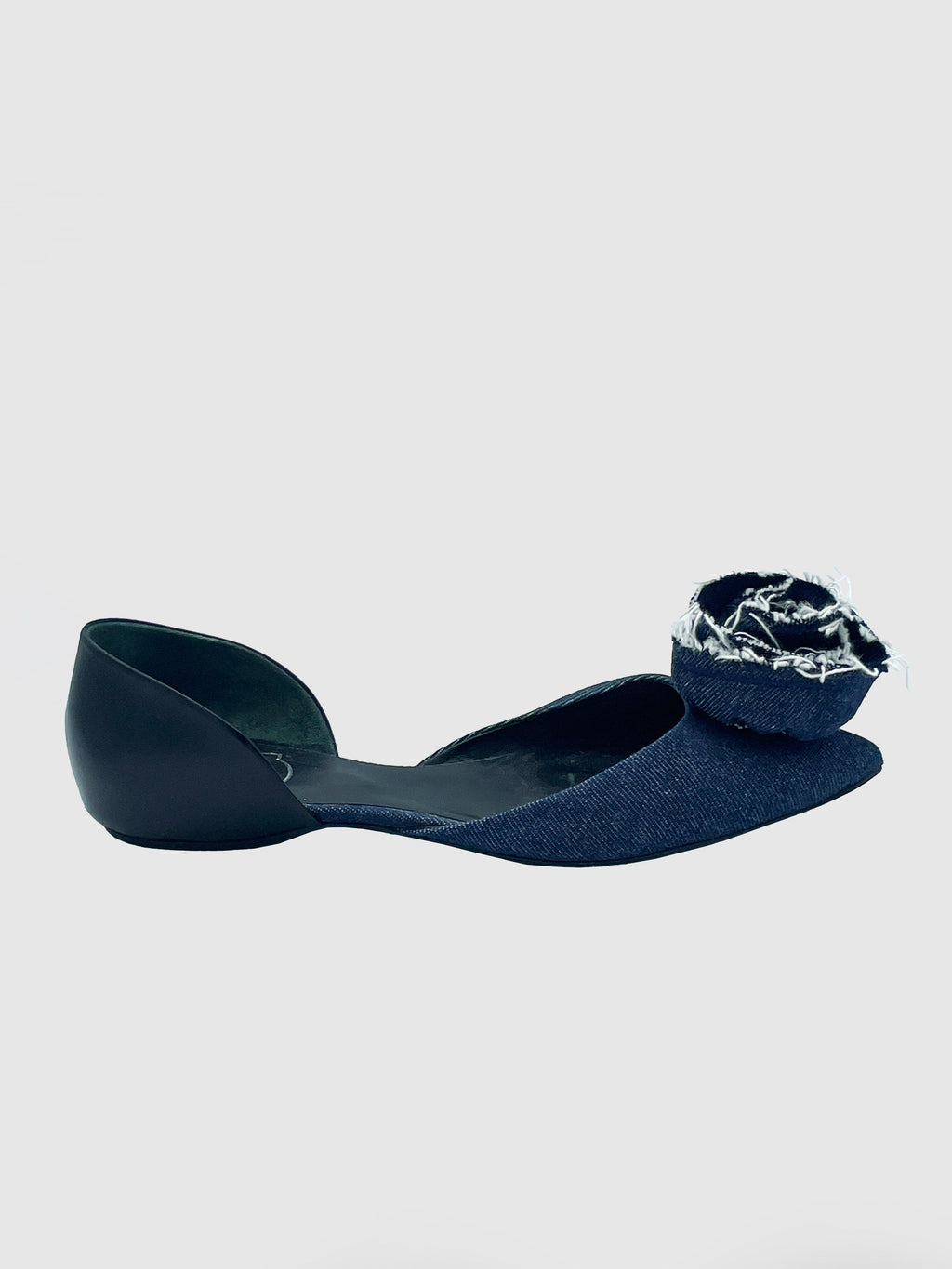 Roger Vivier - Size 37.5 - Second Nature Boutique