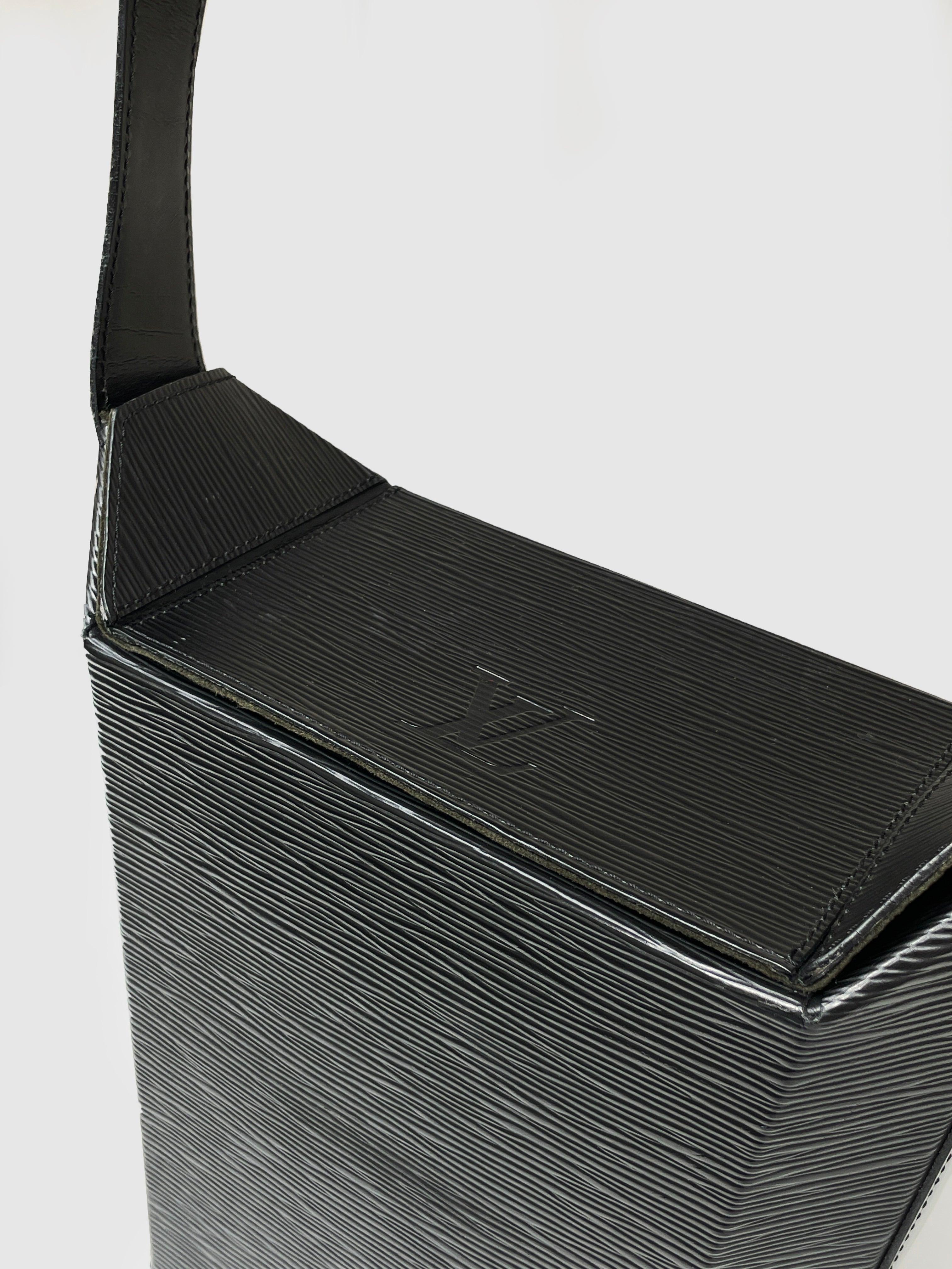 Louis Vuitton "Sac Seau" - Second Nature Boutique