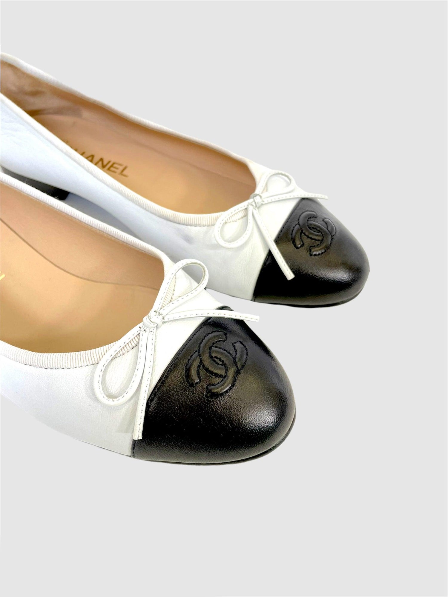 Chanel - Size 40 - Second Nature Boutique