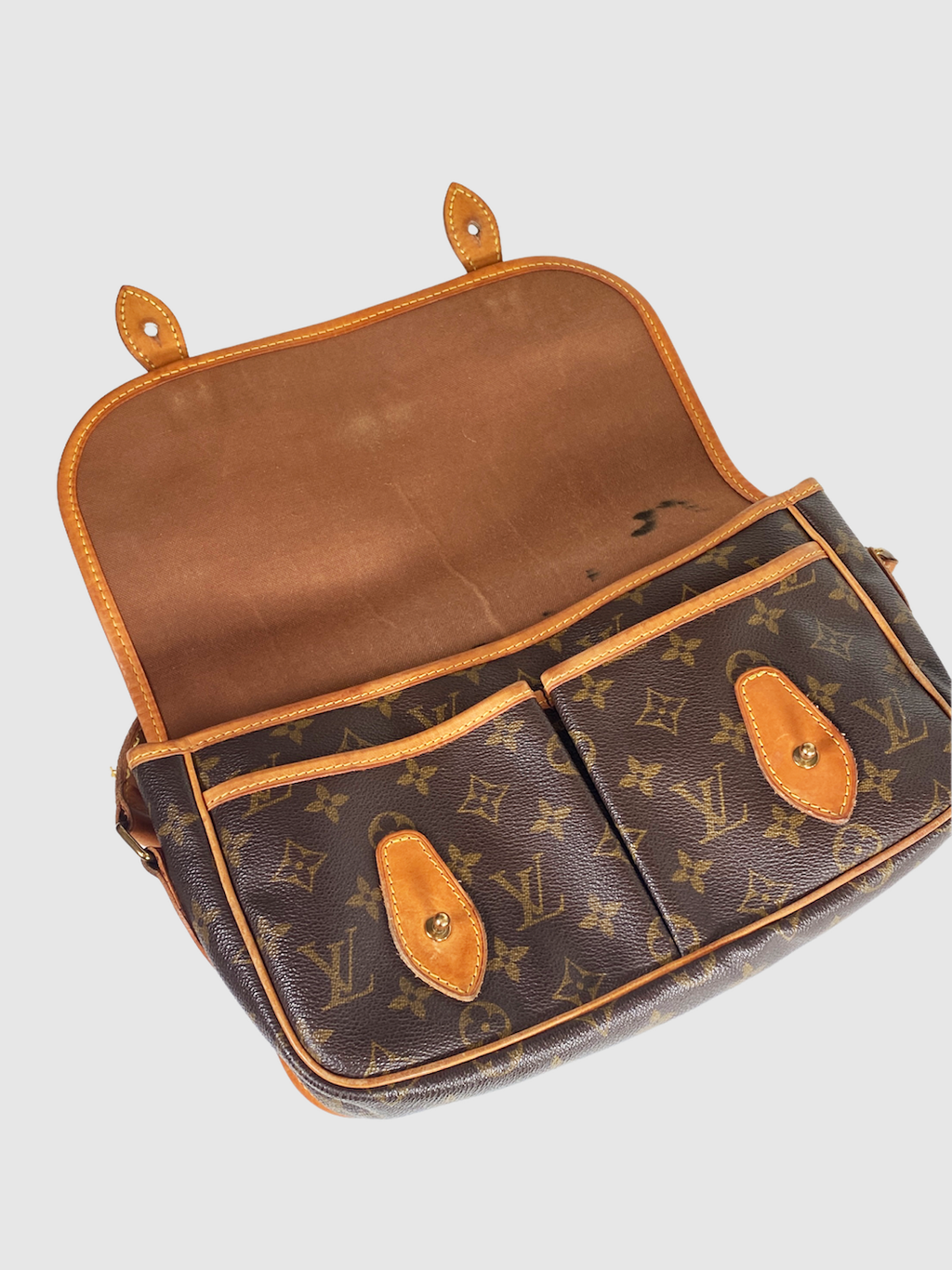 Louis Vuitton Gibeciere MM Shoulder Bag