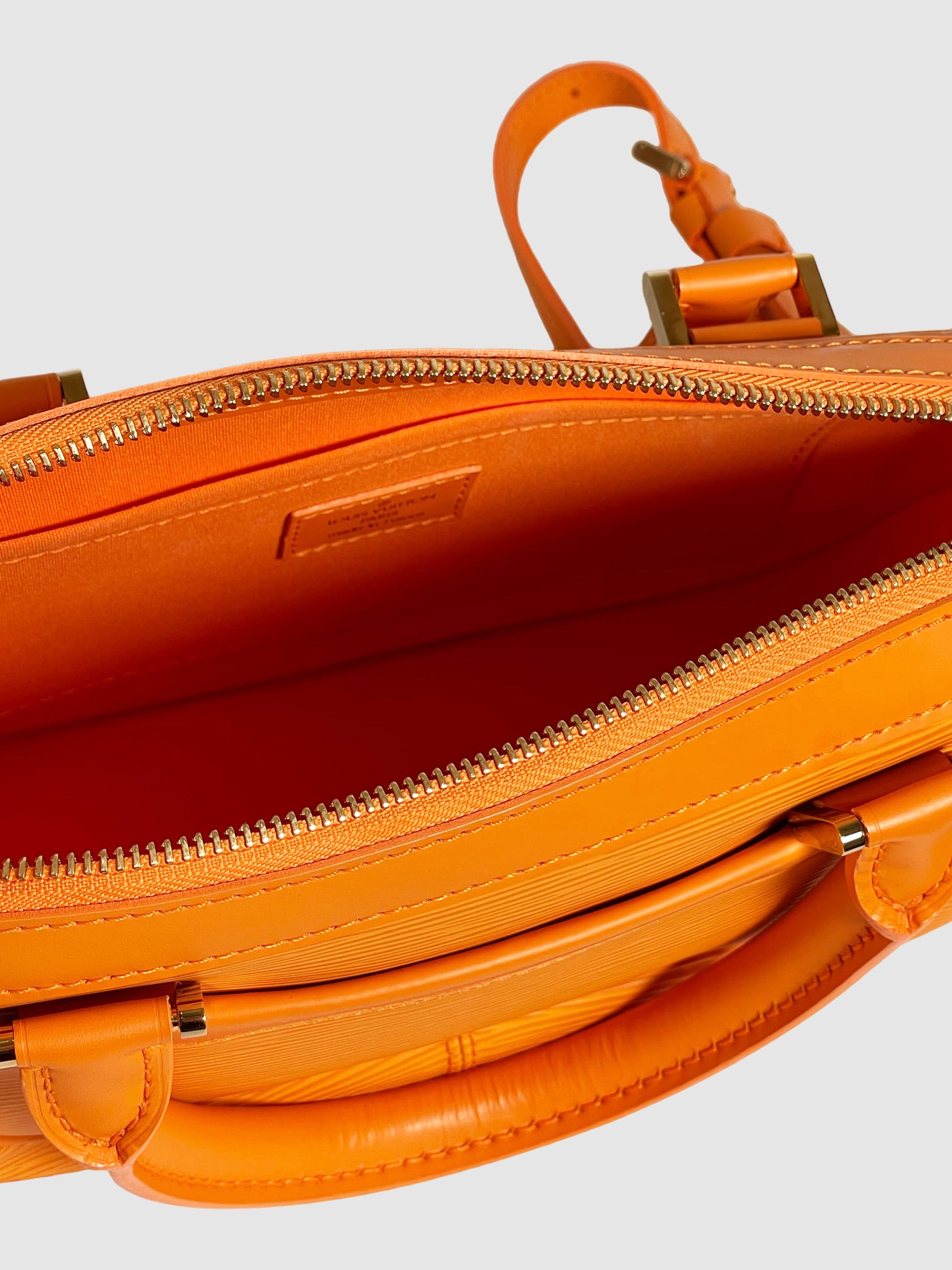 Louis Vuitton Vintage Epi Dhanura PM