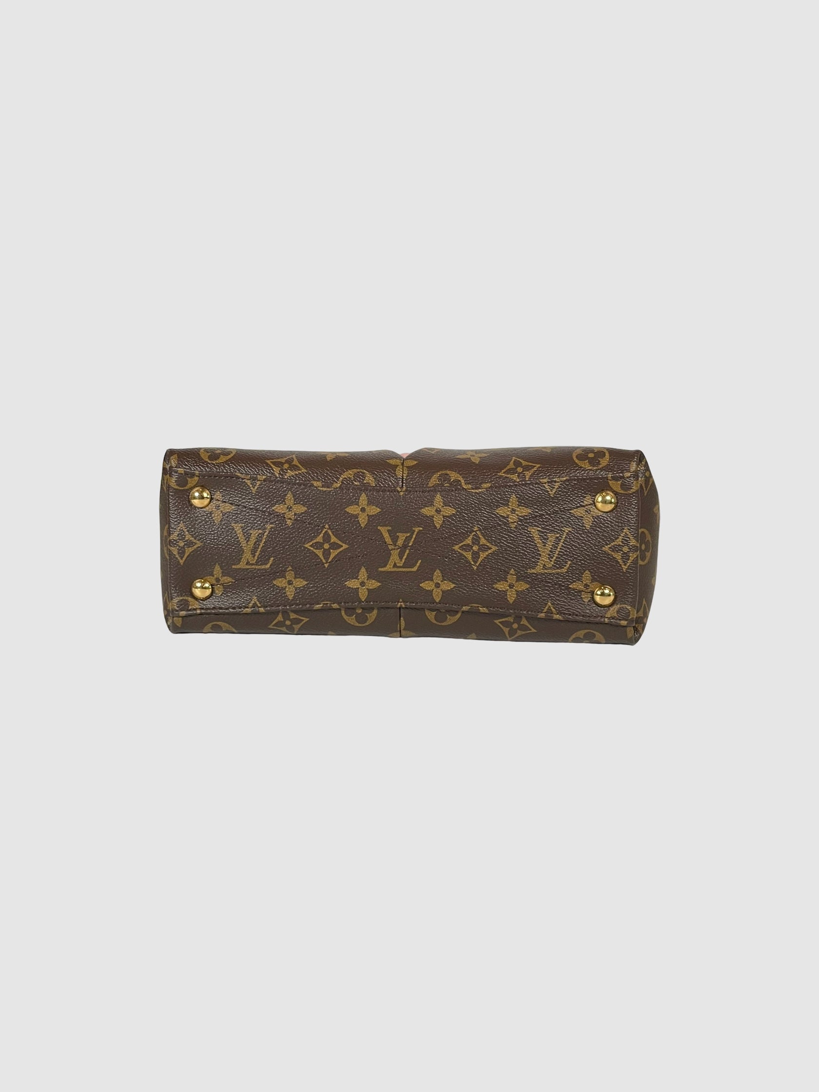 Louis Vuitton Monogram V Tote BB