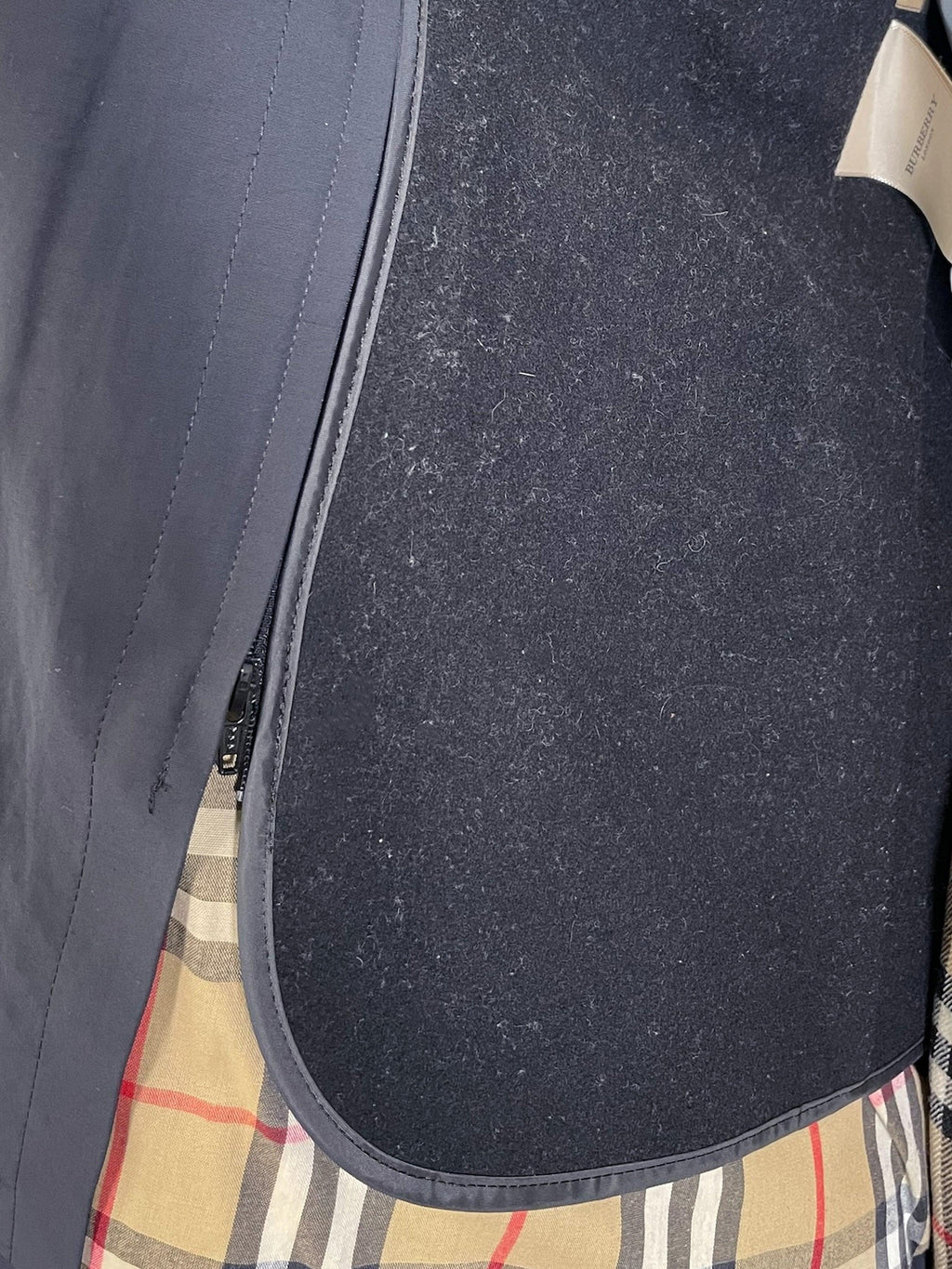 Burberry - Size M - Second Nature Boutique