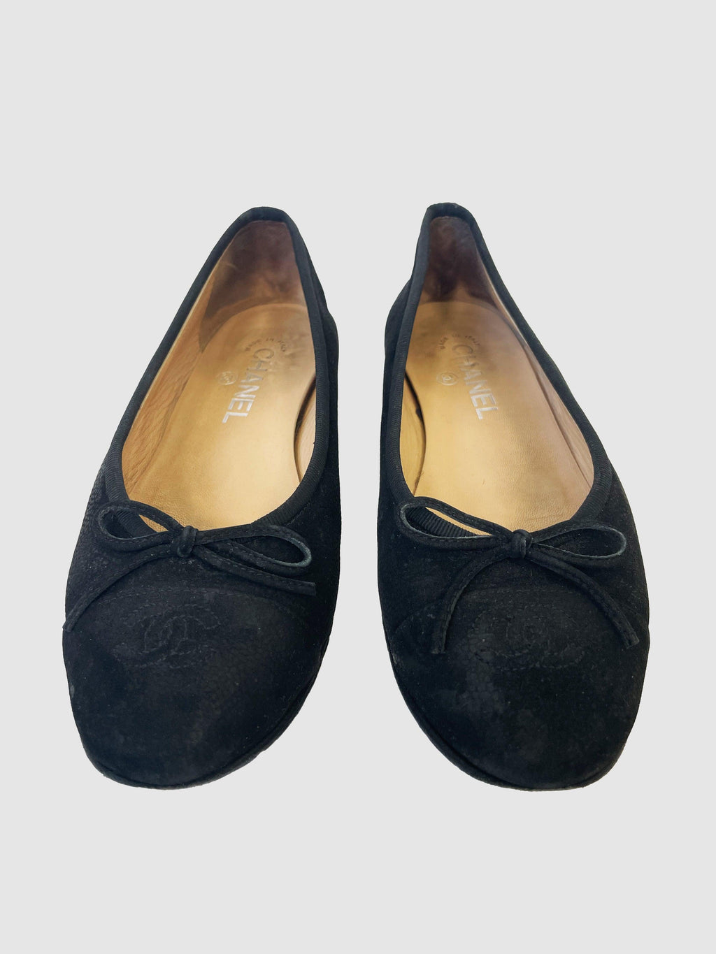 Chanel - Size 39 - Second Nature Boutique