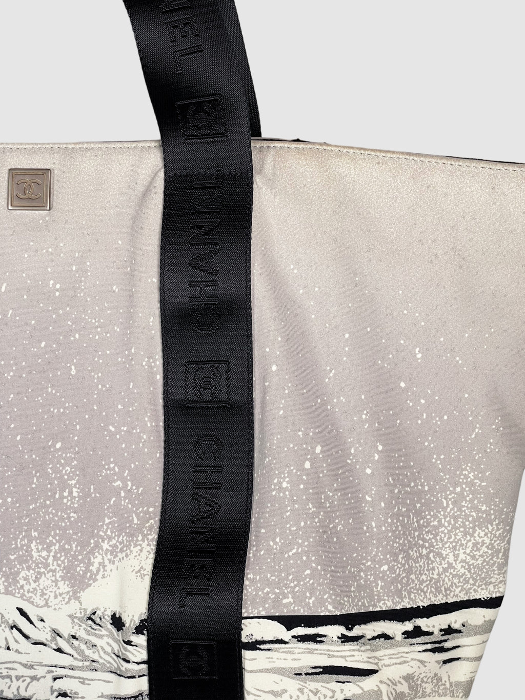 Vintage Silver Sport Waves Tote