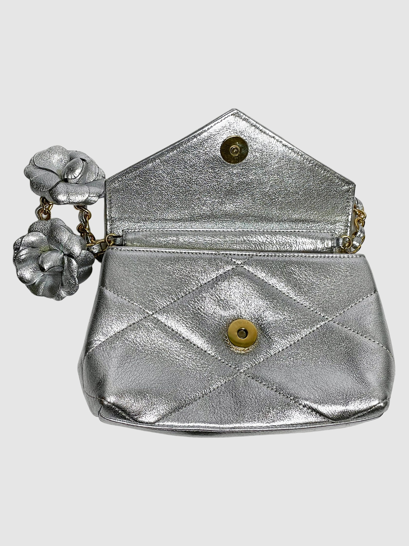 Vintage Camelia Quilted Bag