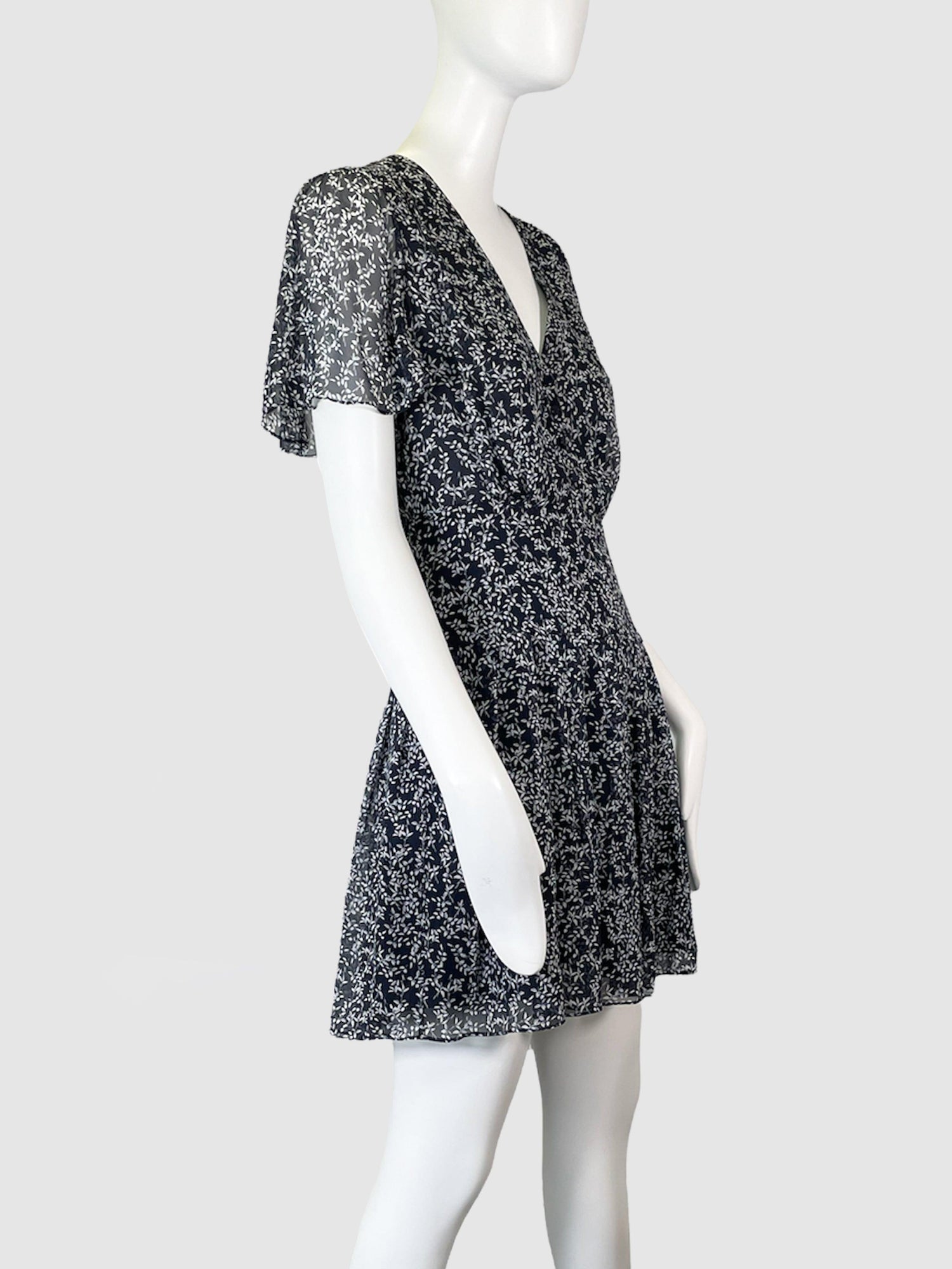Equipment -Size 4 - Second Nature Boutique