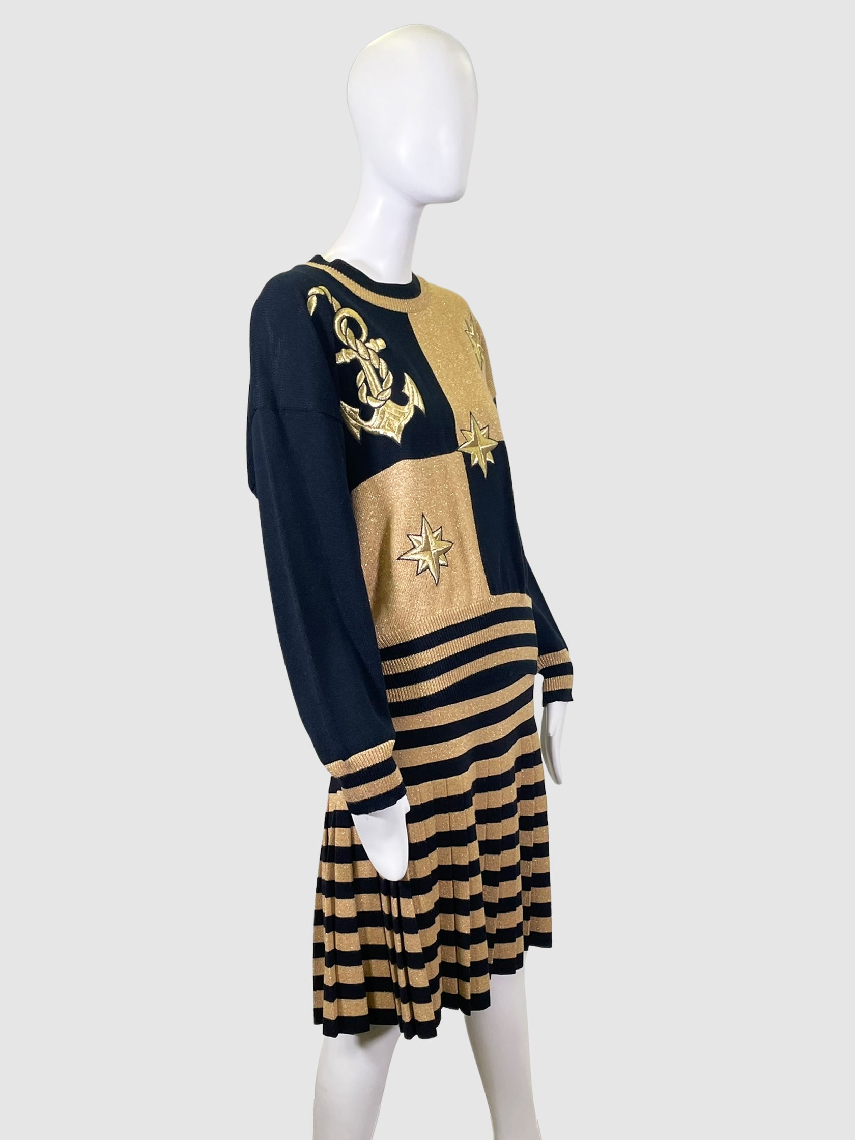 Stripe and Diamond Print 2-Piece Set - Size 40