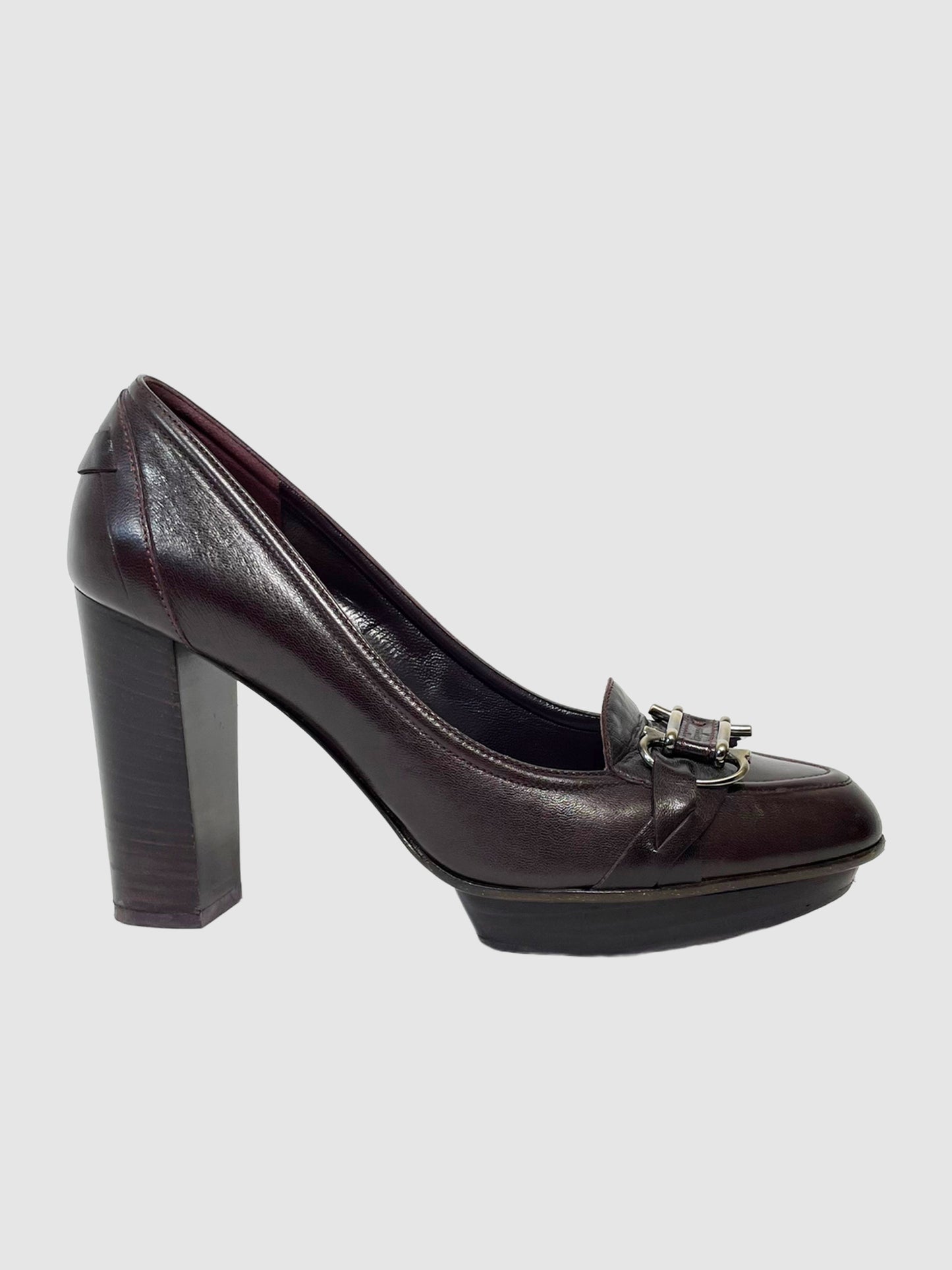 Salvatore Ferragamo Leather Pumps - Size 8.5