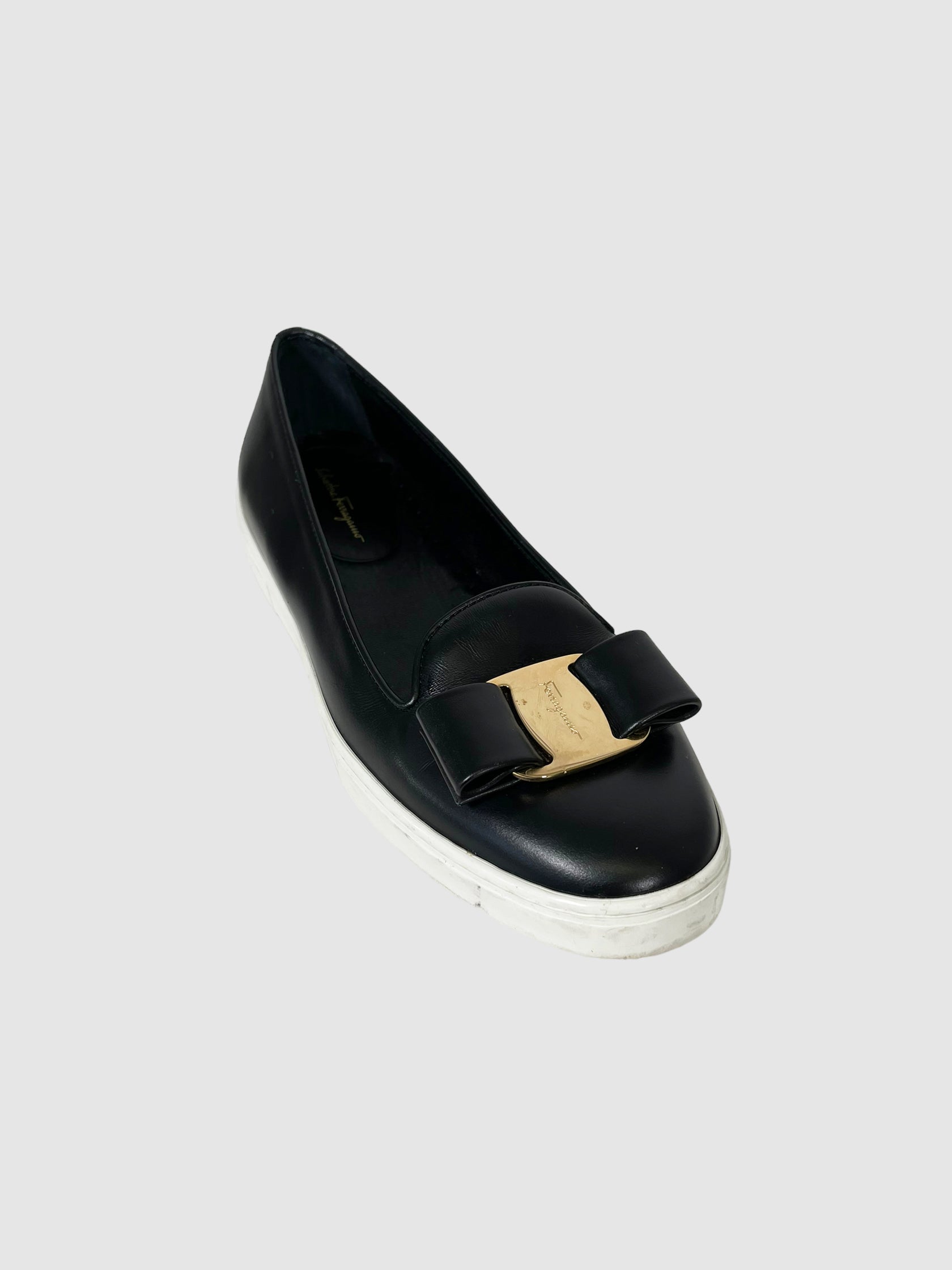 Salvatore Ferragamo Leather Bow Accents Flats - Size 7