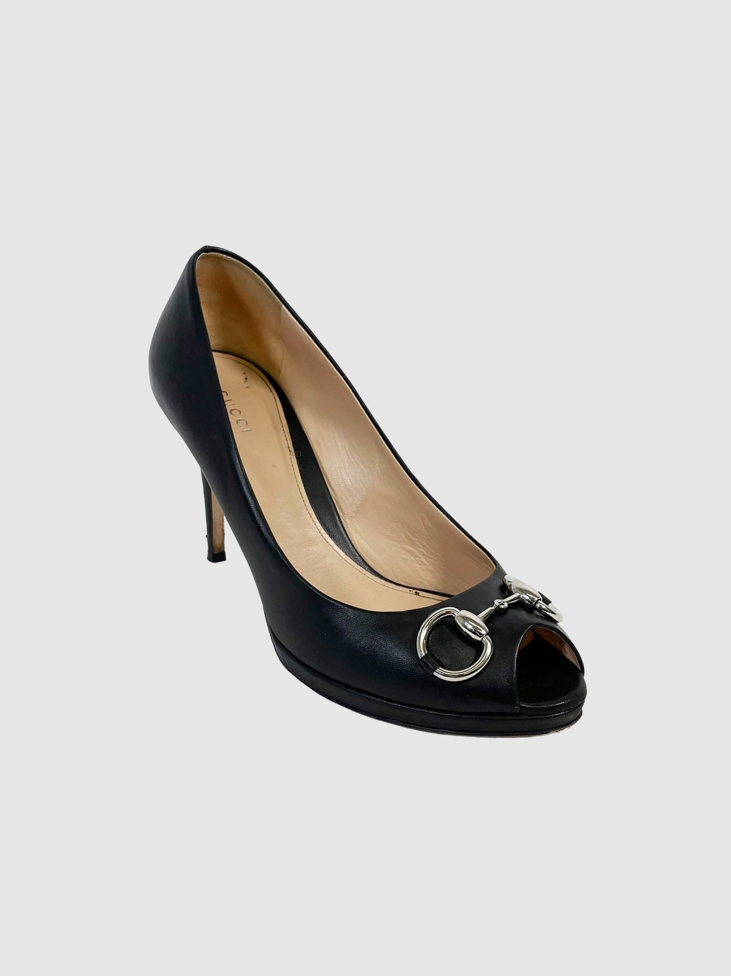 Gucci Horsebit Accent Leather Pumps - Size 39.5