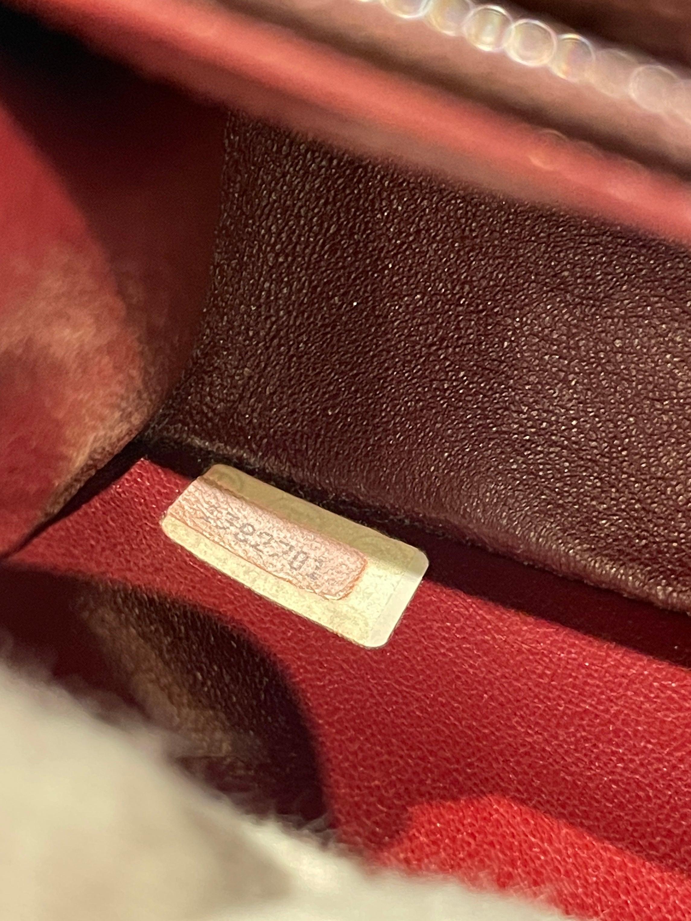 Chanel "Mini Classic Square Flap" - Second Nature Boutique