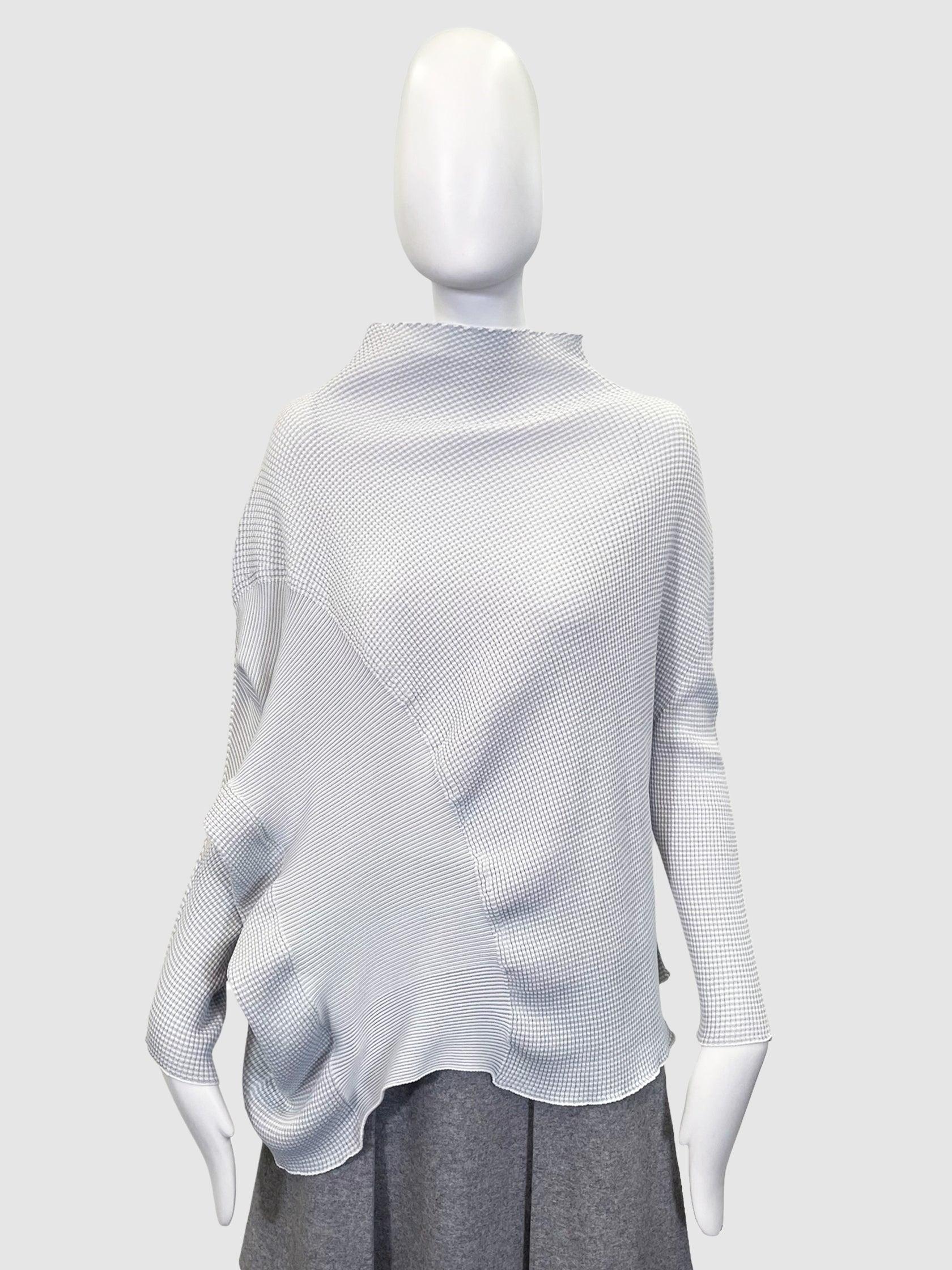 Issey Miyake - Size M - Second Nature Boutique