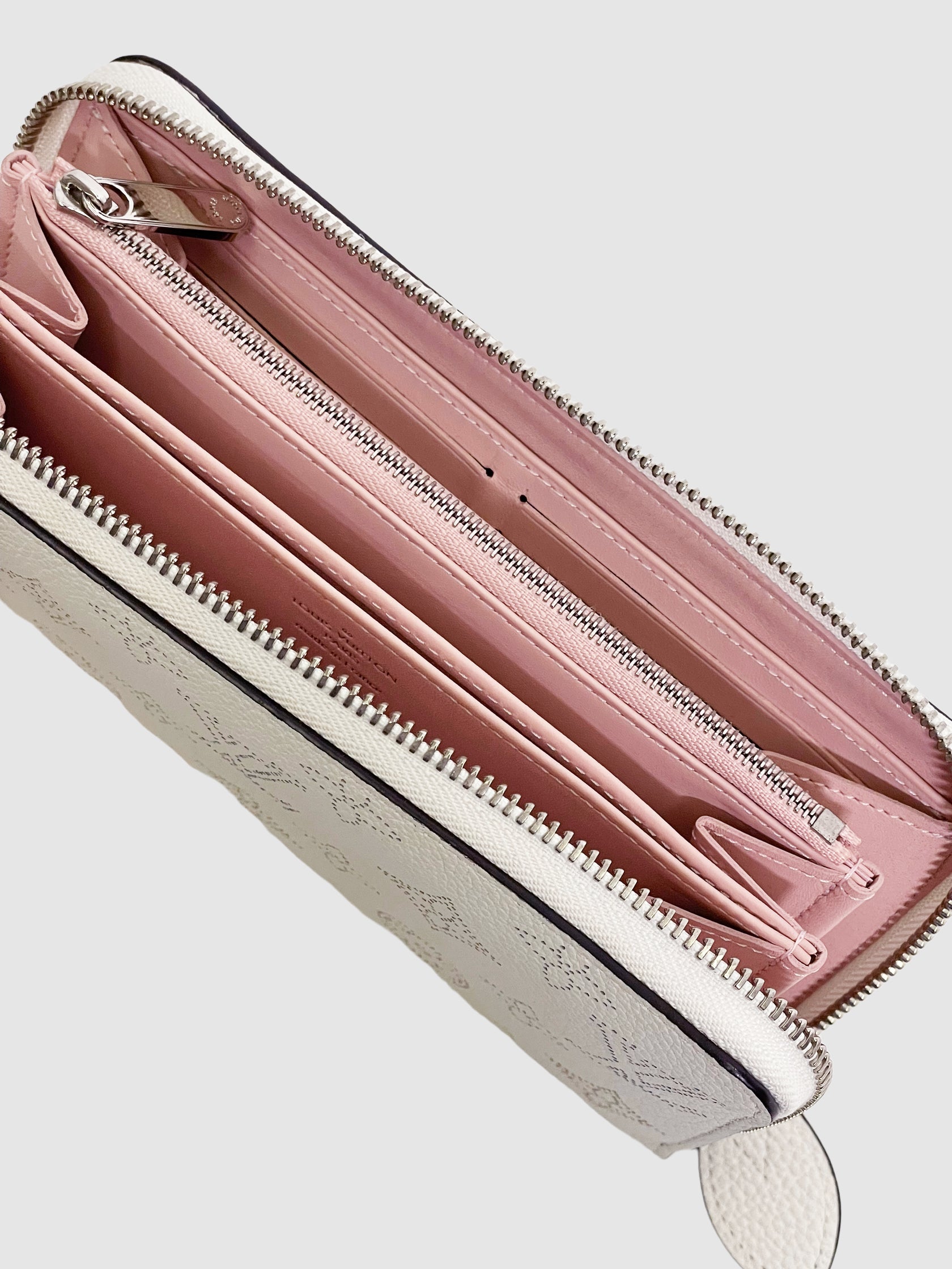 Louis Vuitton Mahina Monogram Pattern Zippy Wallet