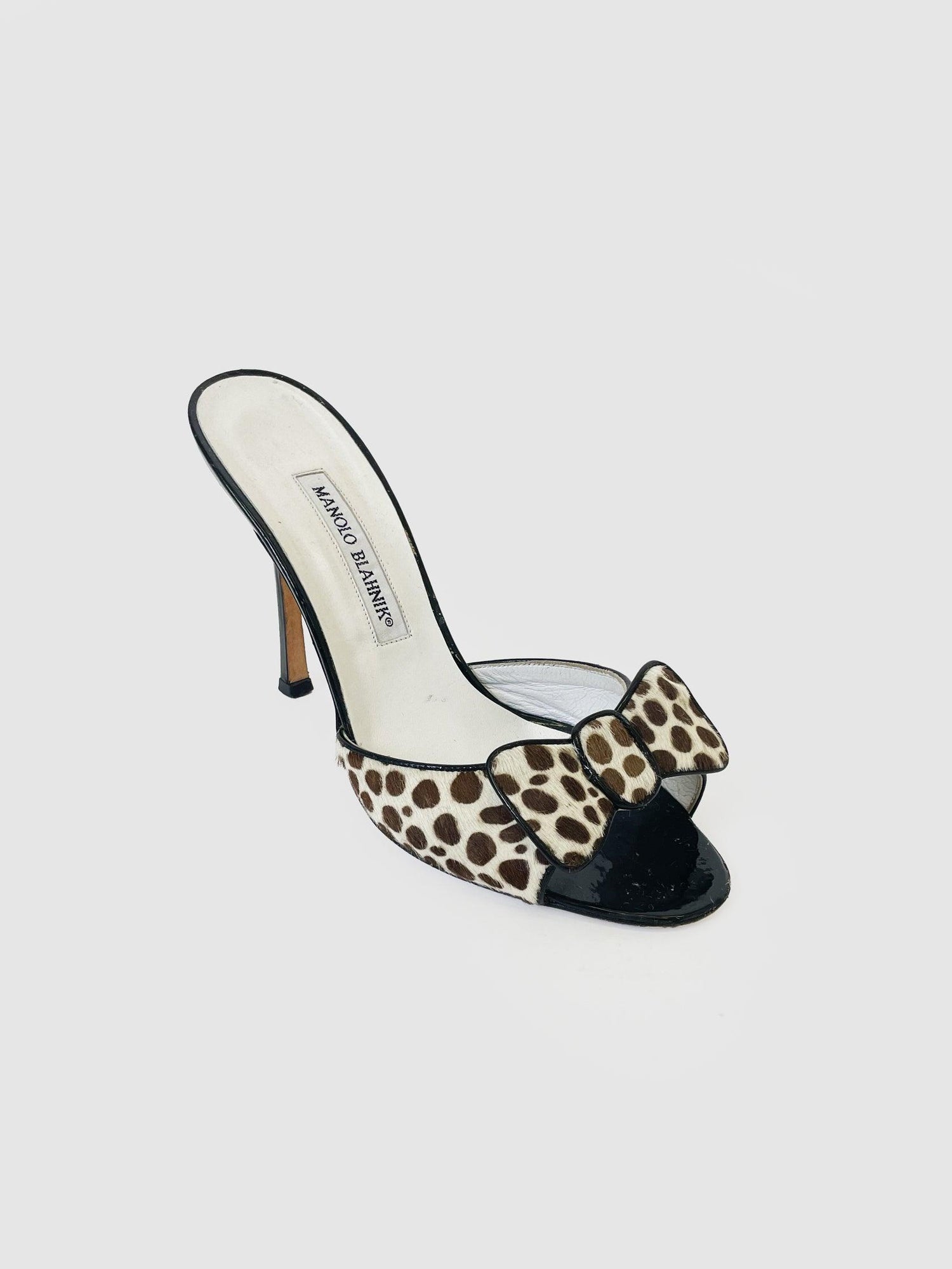 Manolo Blahnik - Size 38.5 - Second Nature Boutique